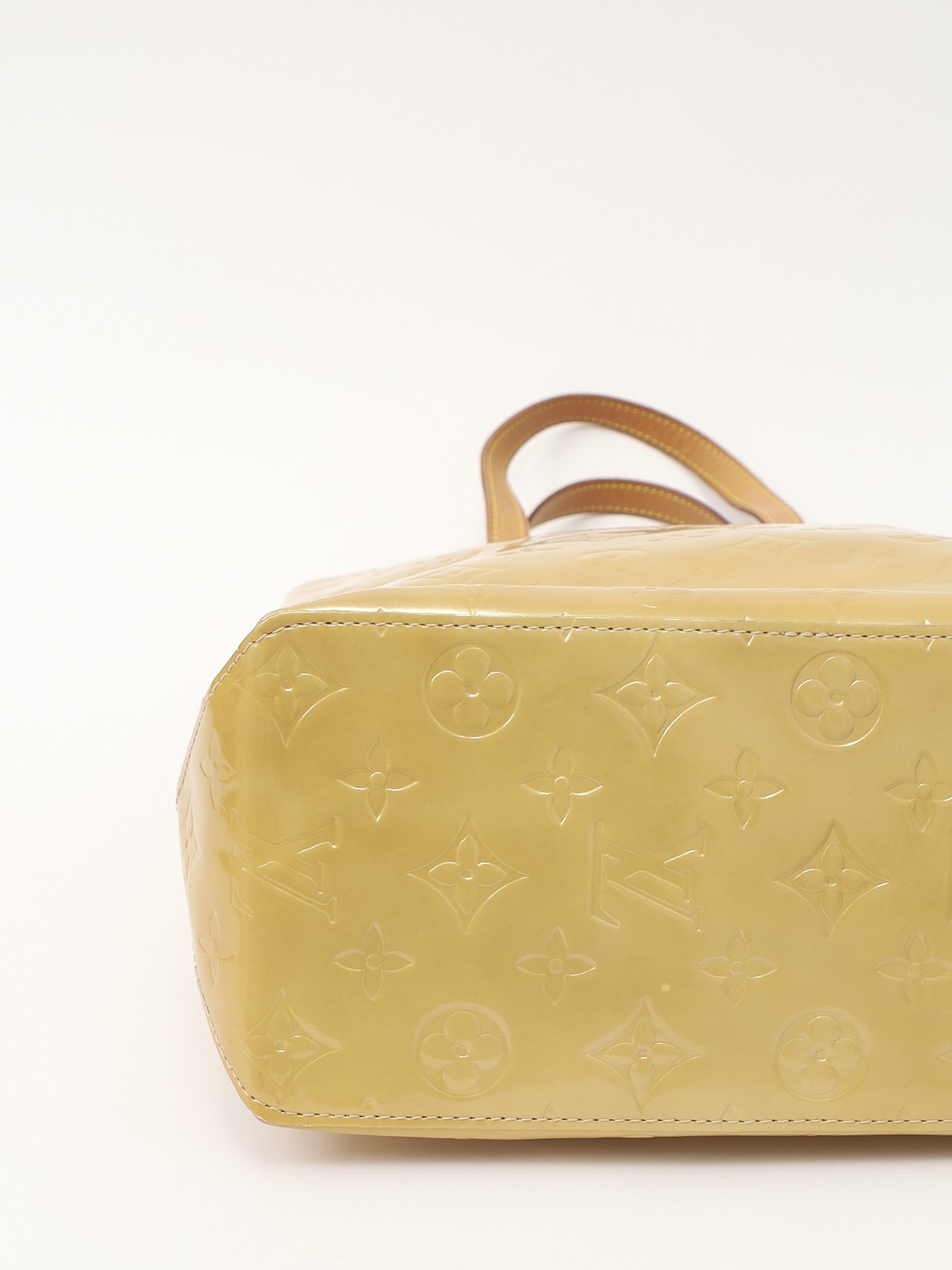 Louis Vuitton Reade 6