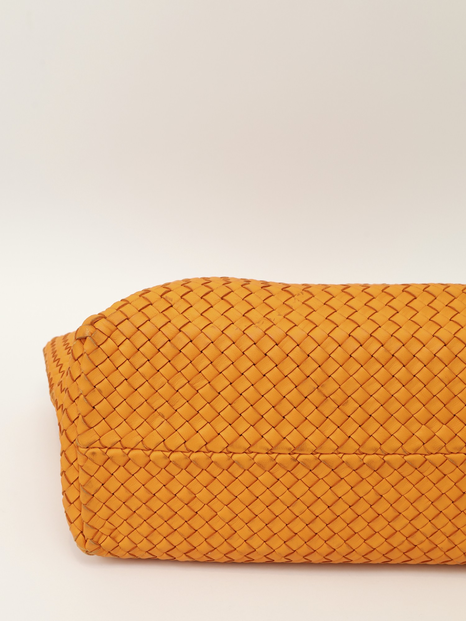 Bottega Veneta Cabat 6