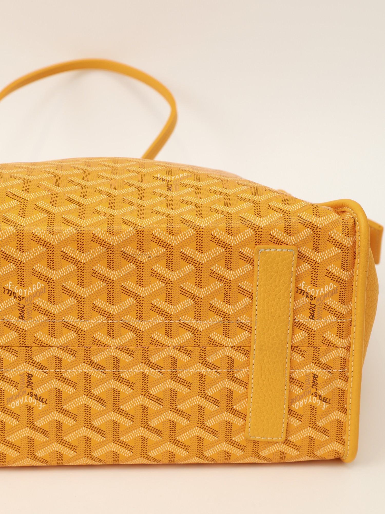 Goyard Saint-Louis  8