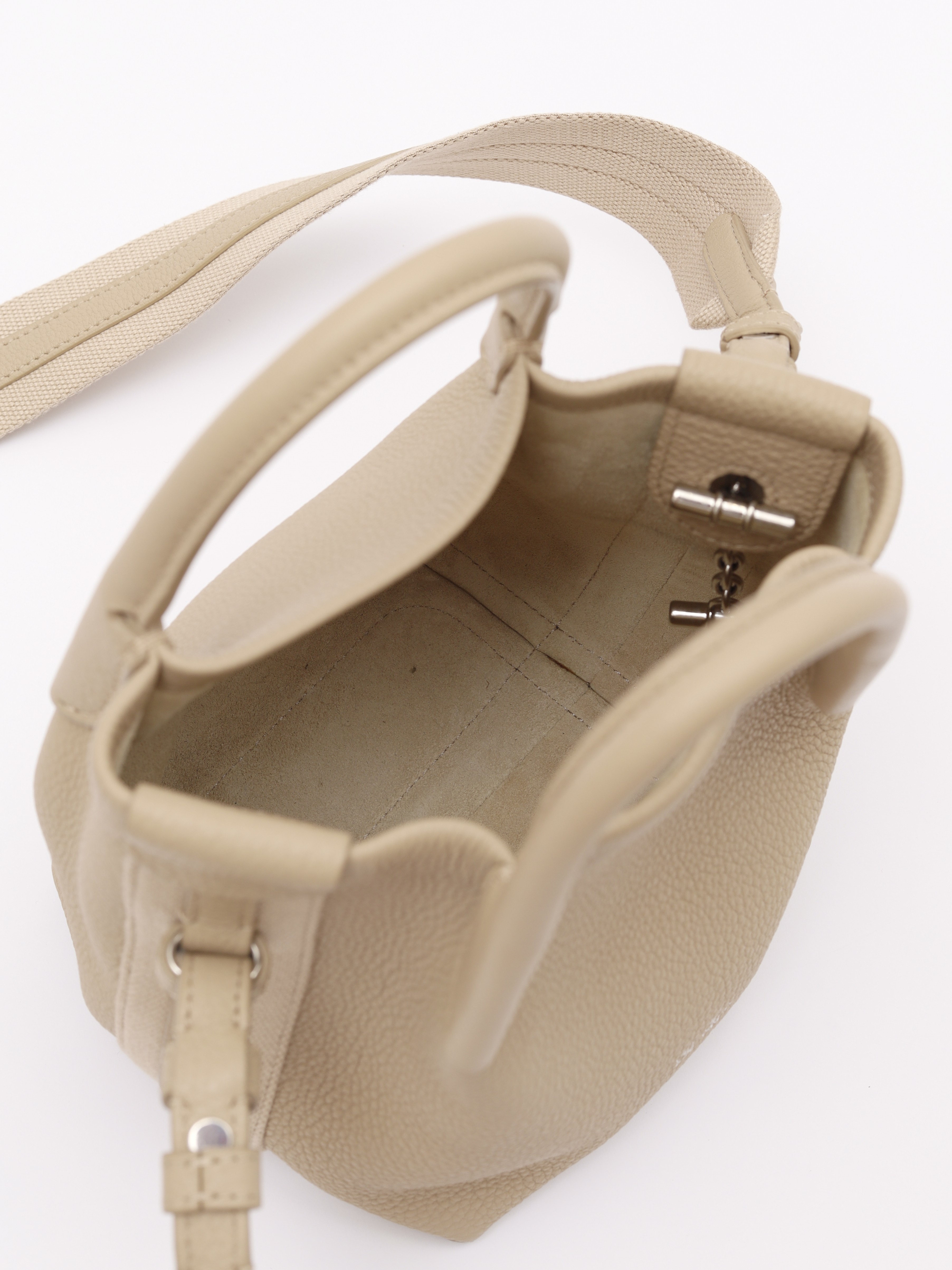 Loro Piana Bucket  10