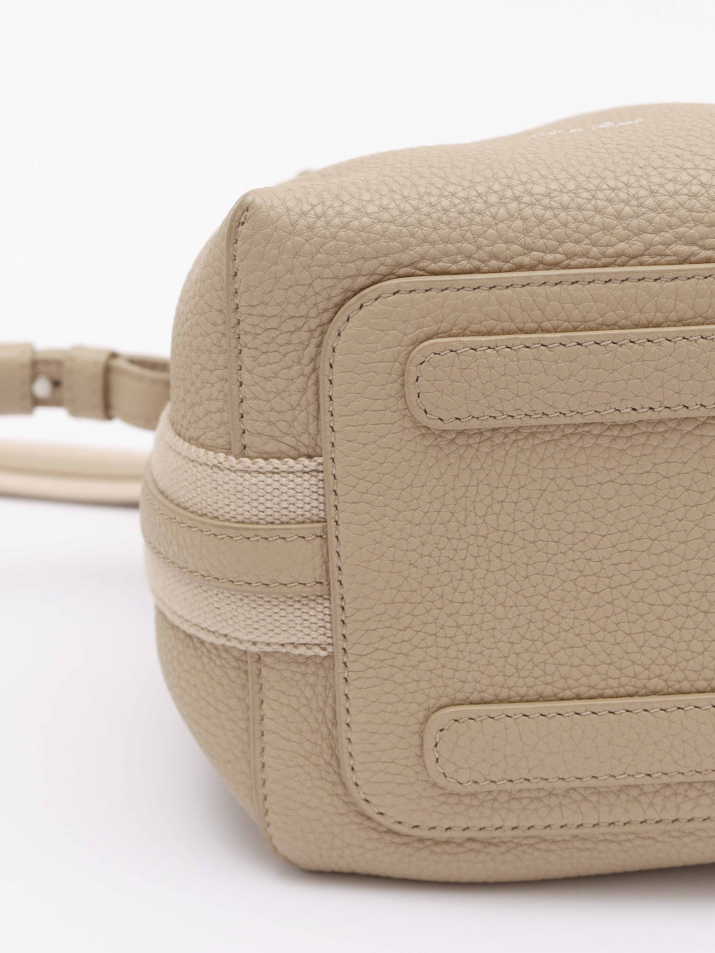 Loro Piana Bucket  8