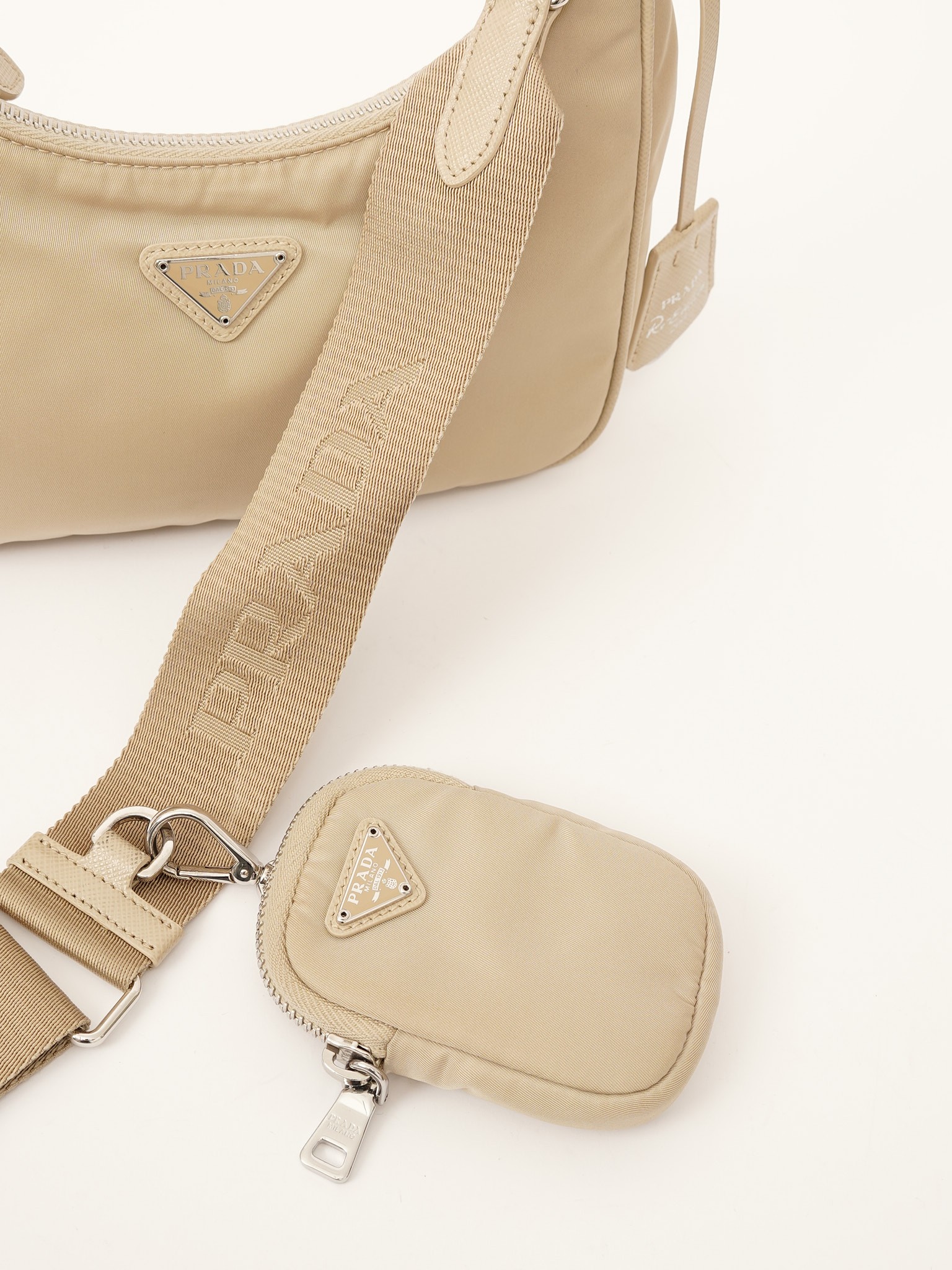 Prada Re-Edition 2005 7