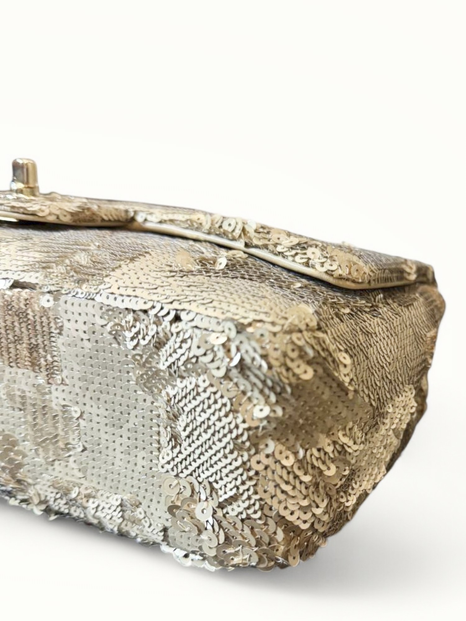 Chanel Timeless Classic 4