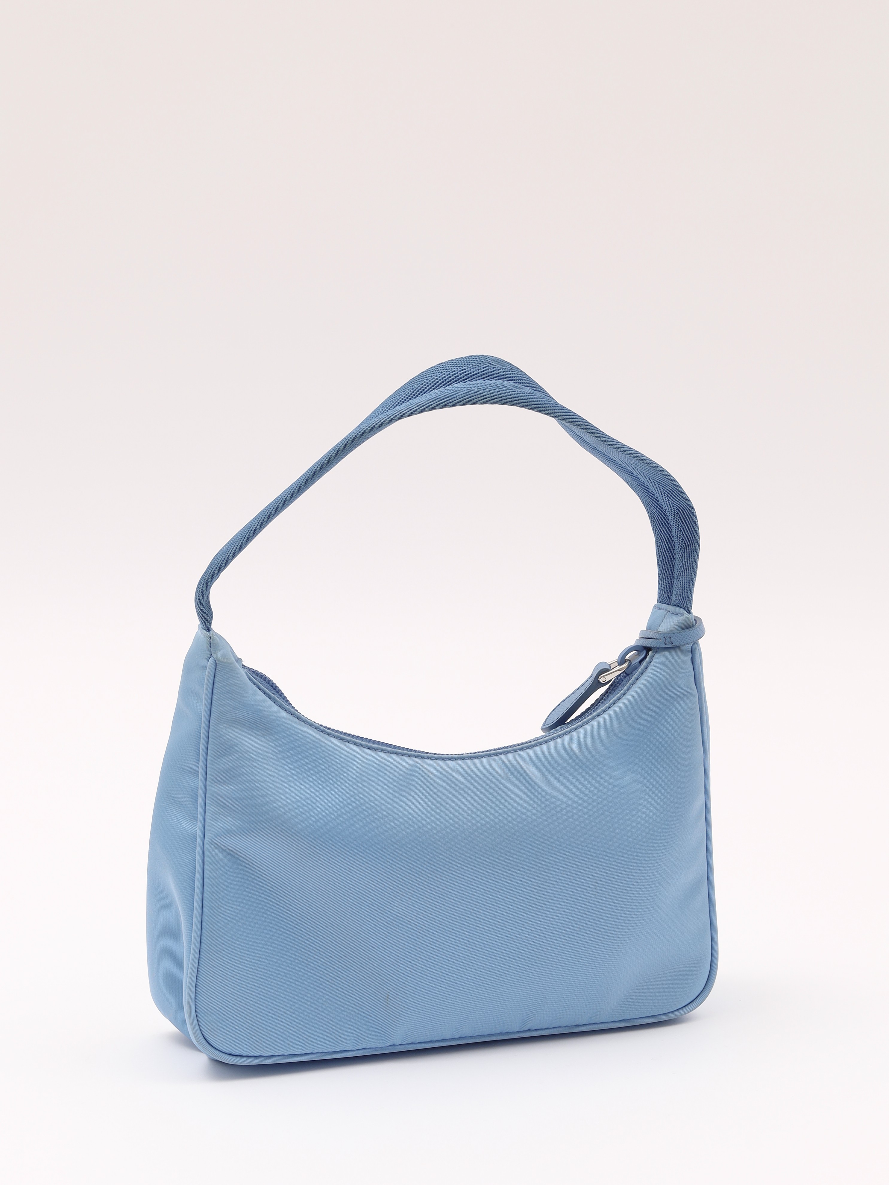 Prada Re-Edition 2000 3