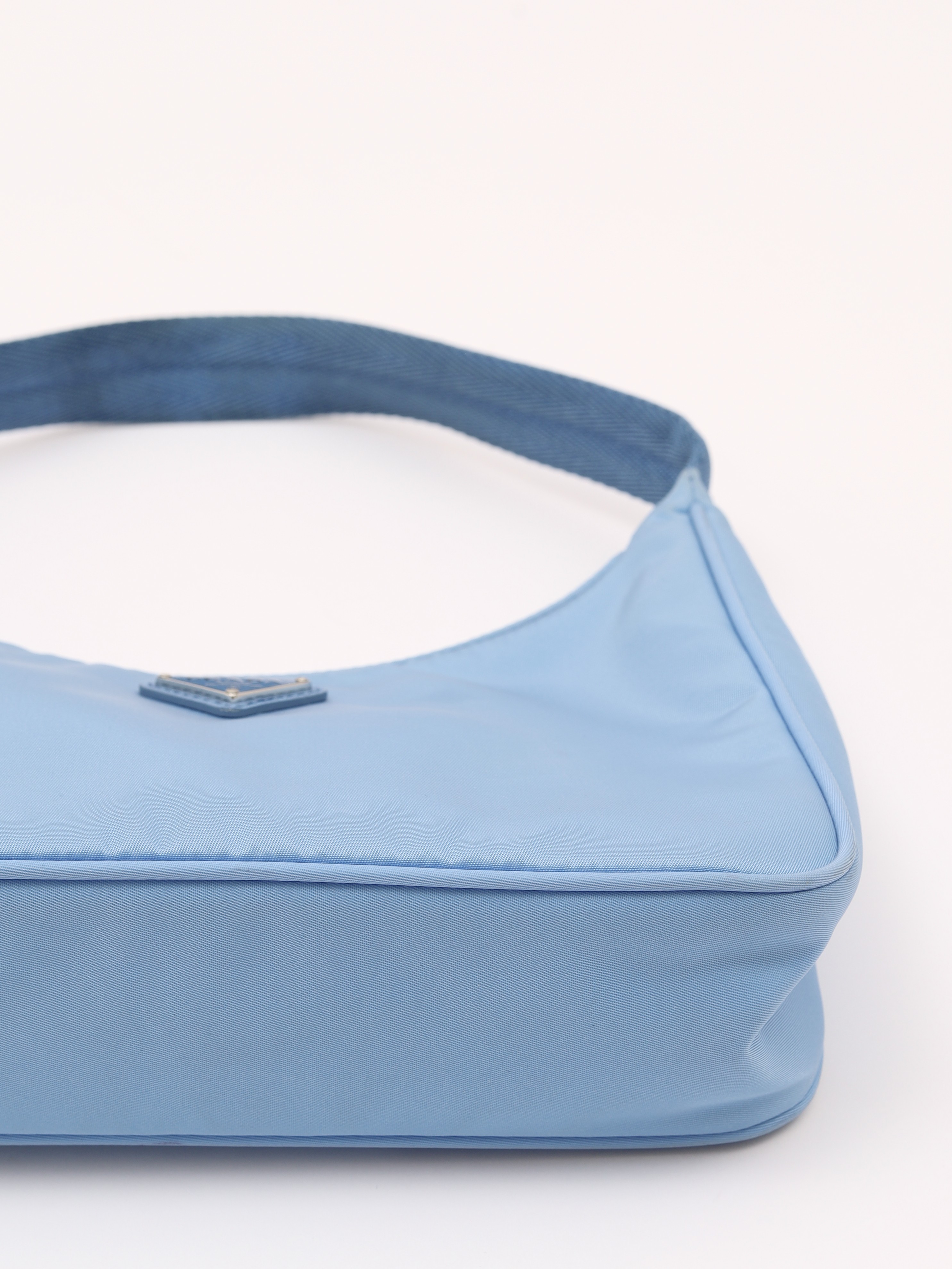 Prada Re-Edition 2000 8