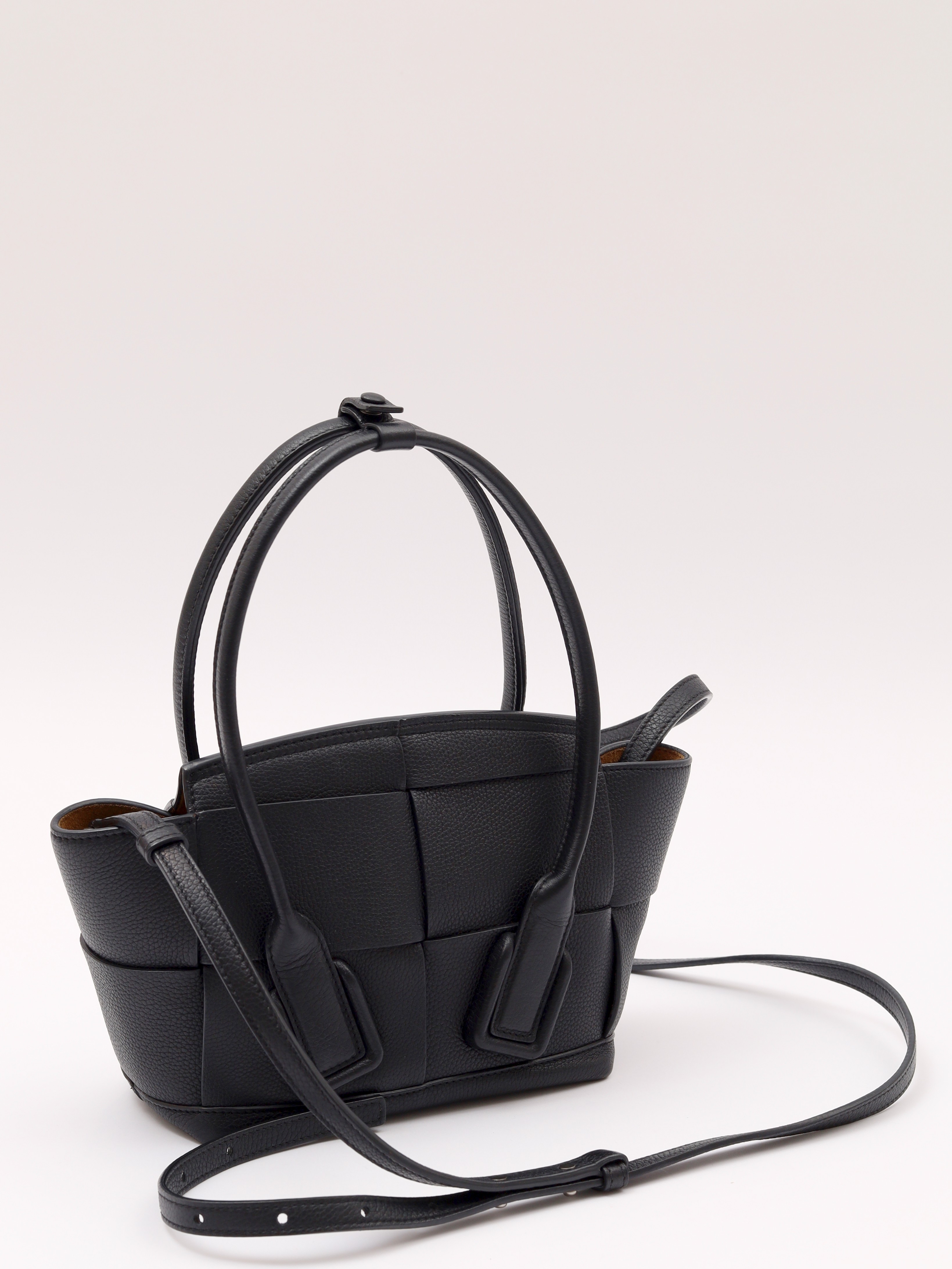 Bottega Veneta Arco 3