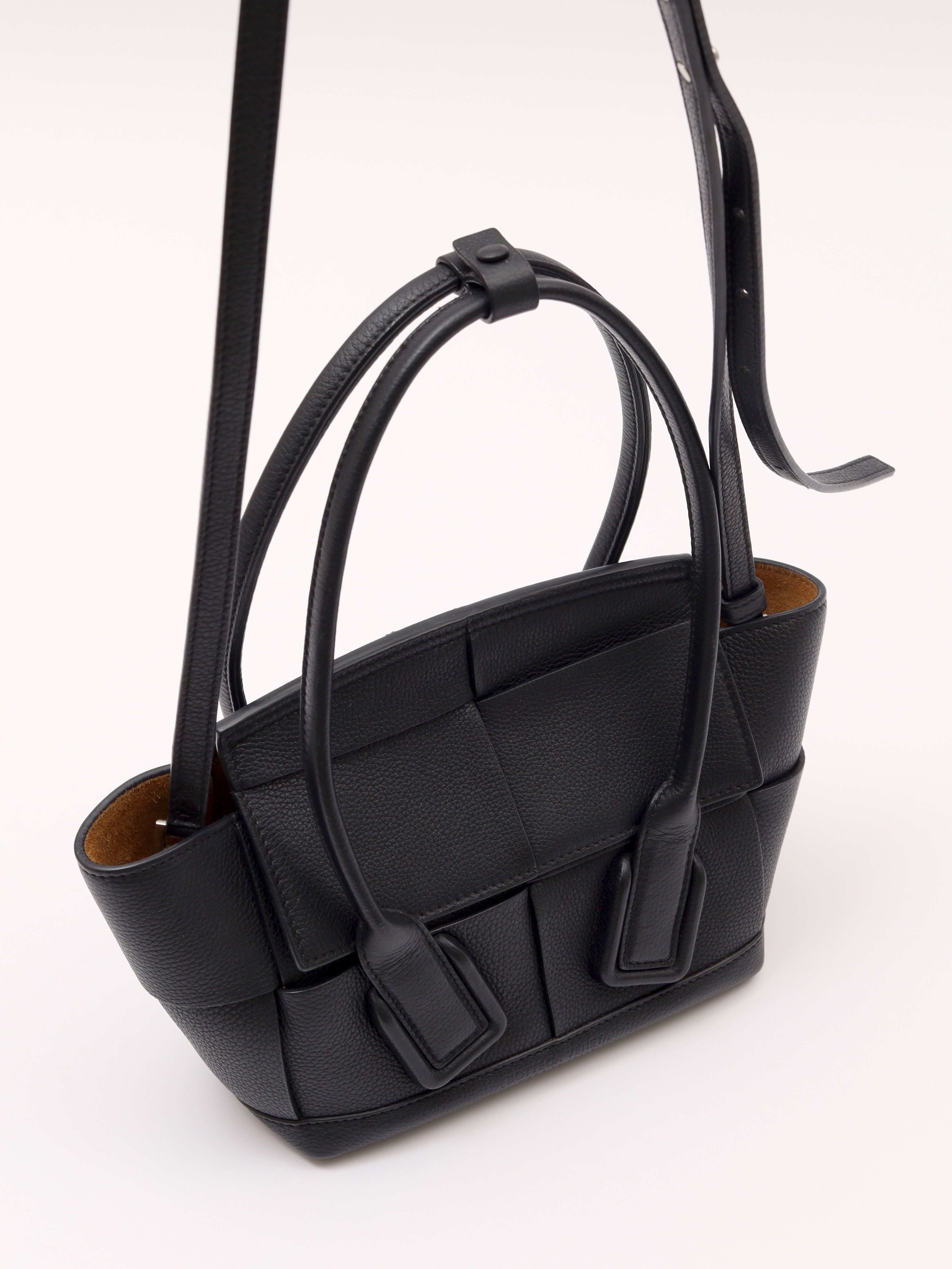 Bottega Veneta Arco 4
