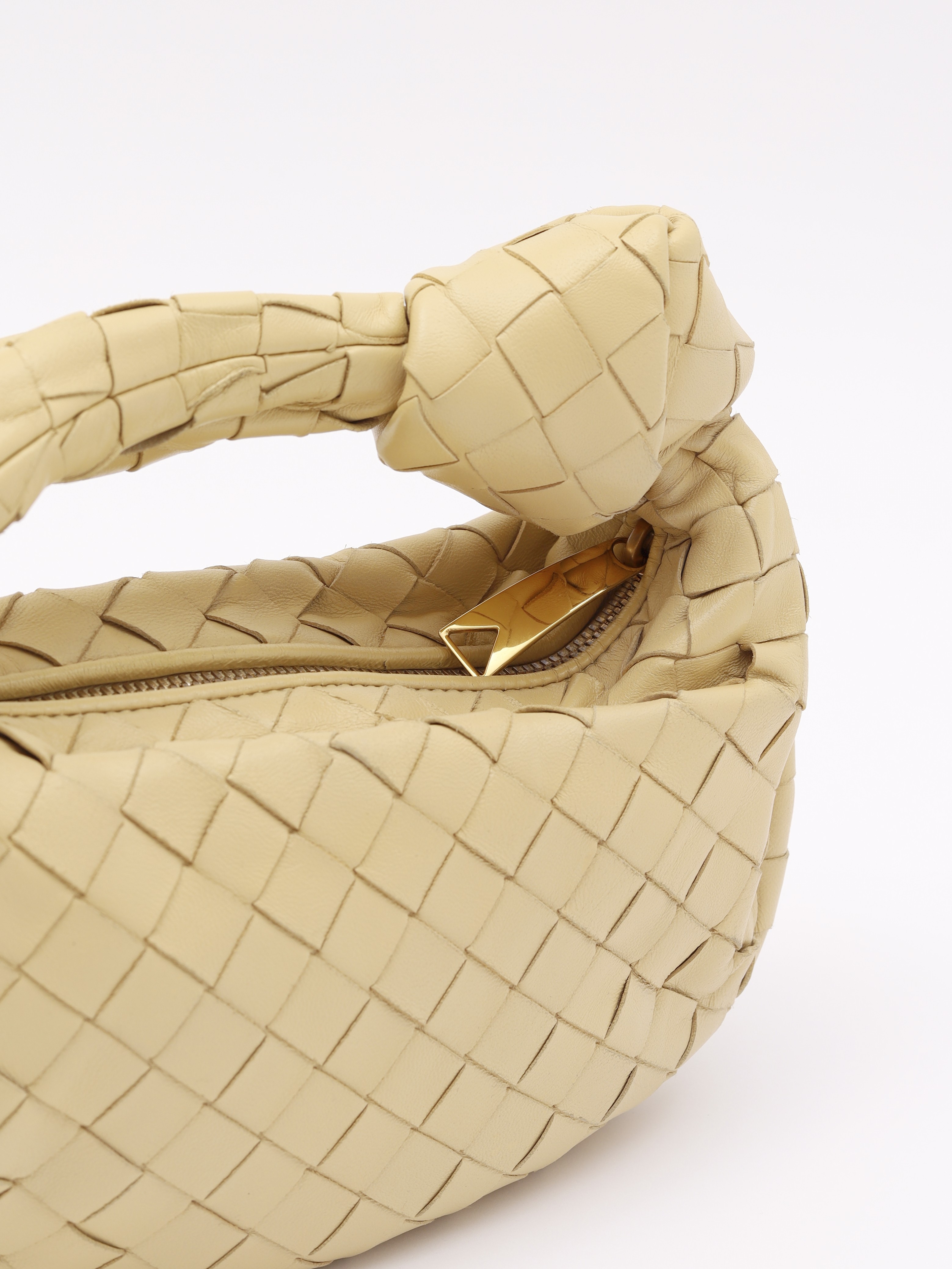 Bottega Veneta Jodie 4