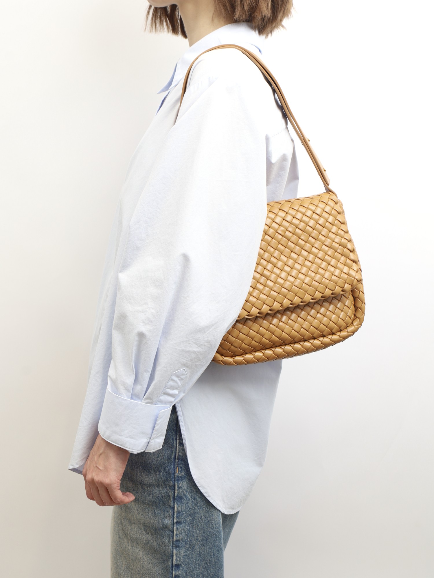 Bottega Veneta Cobble 1