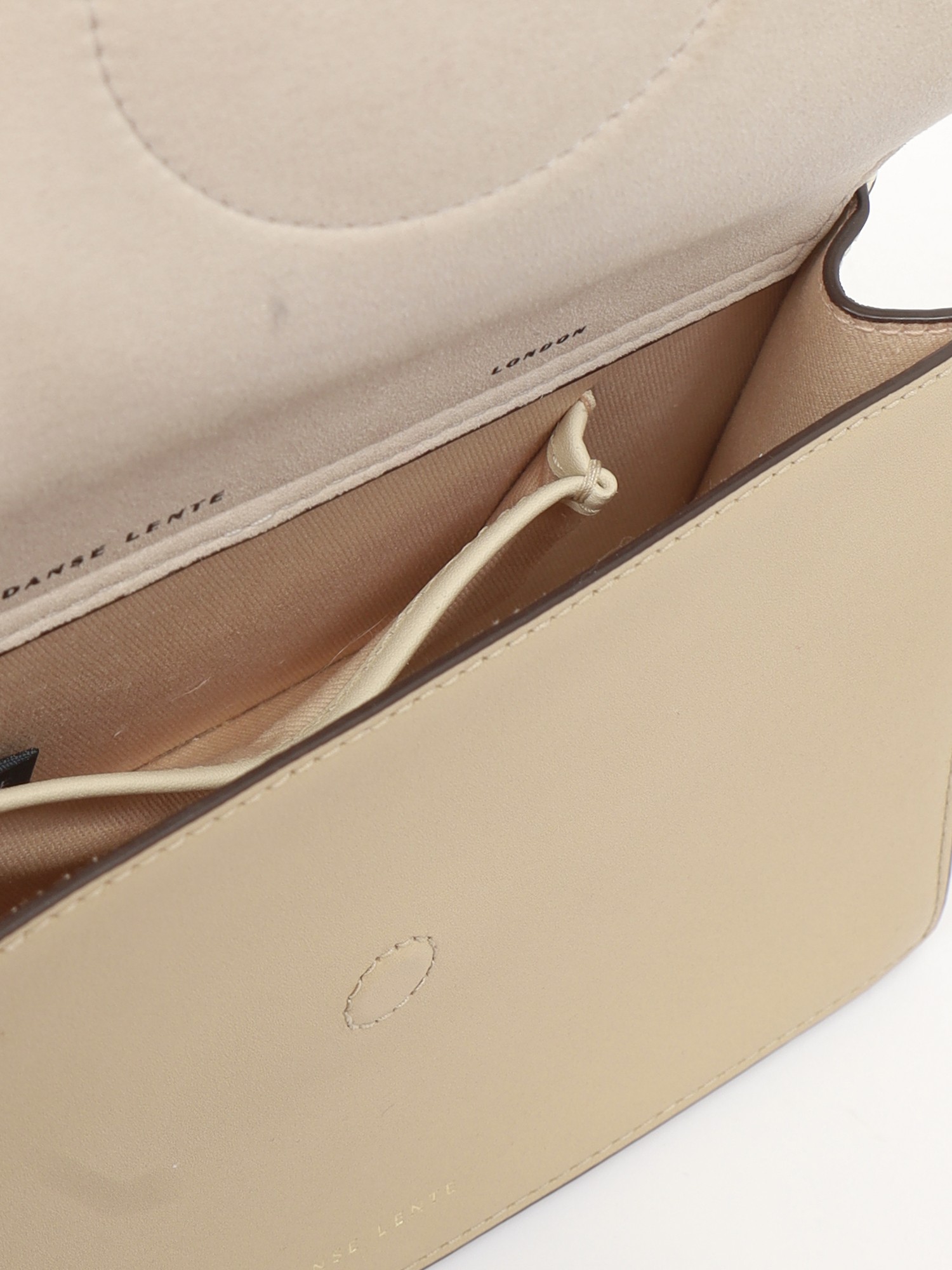 Danse Lente Phoebe  10