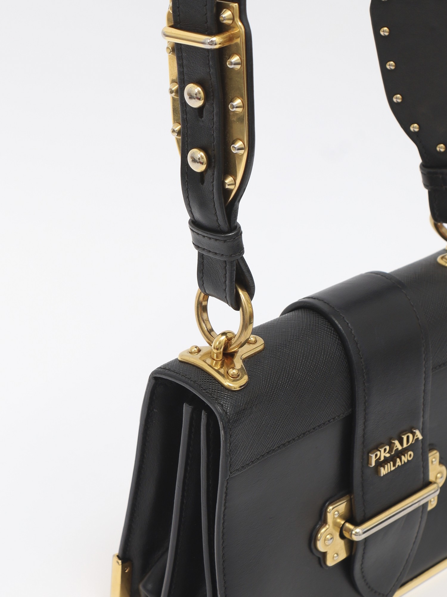 Prada Cahier 6