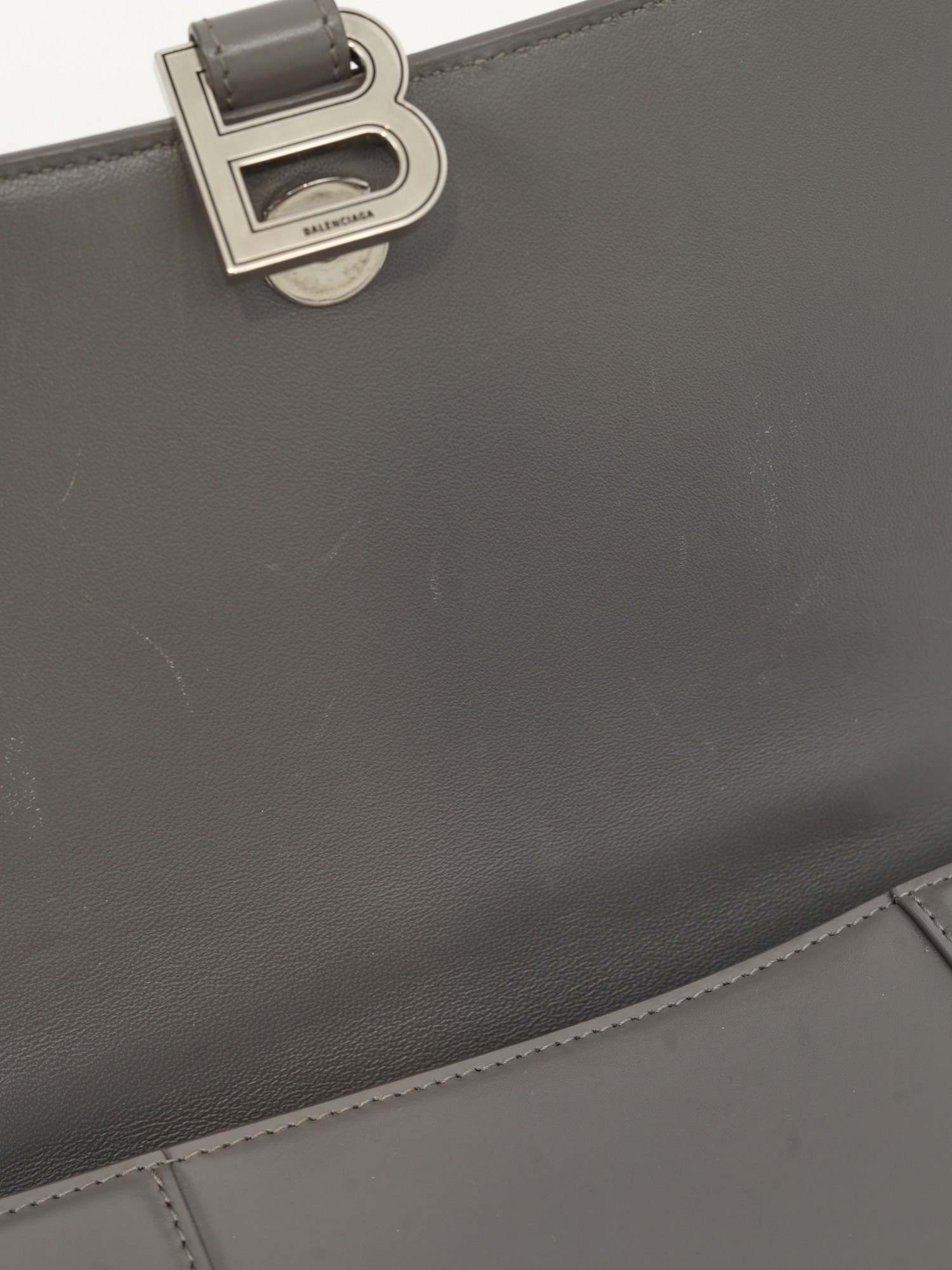 Balenciaga Hourglass 11