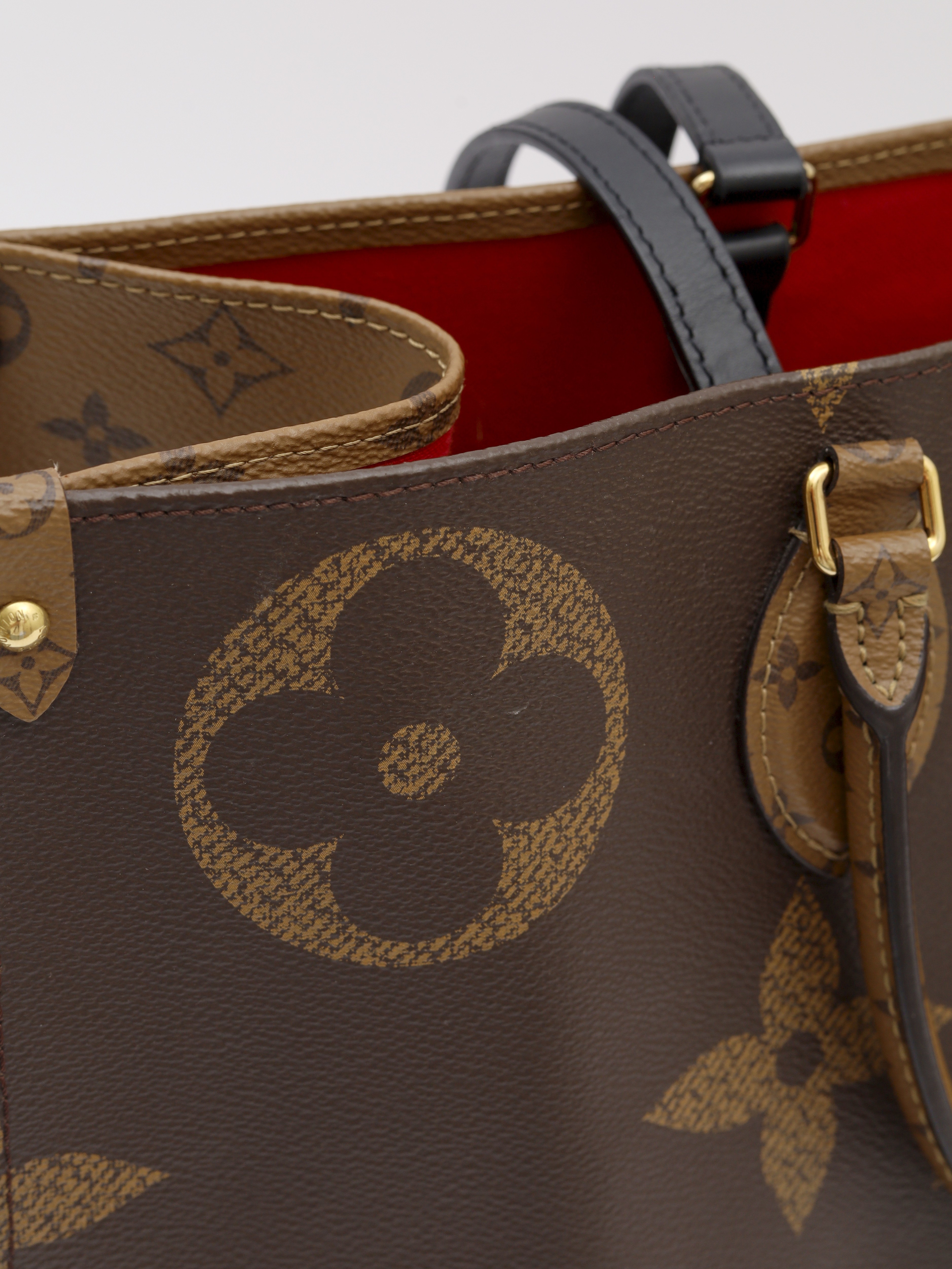 Louis Vuitton OnTheGo 5