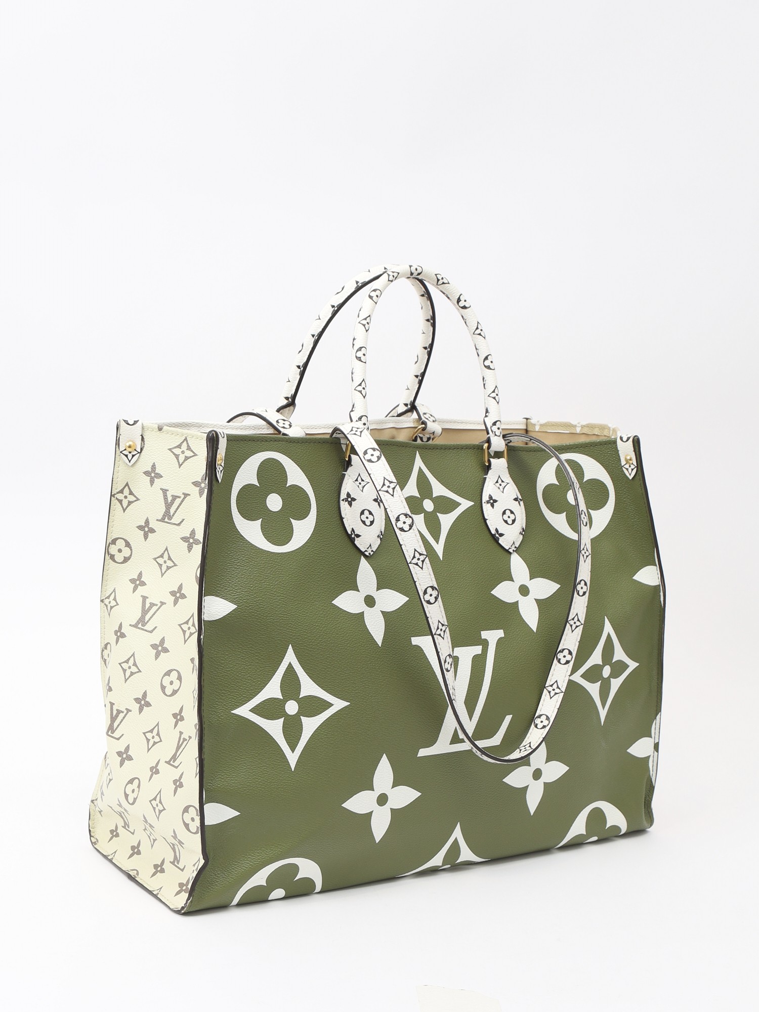 Louis Vuitton OnTheGo 3