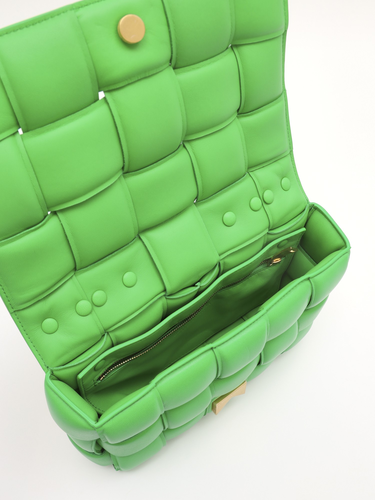 Bottega Veneta Chain Cassette 7