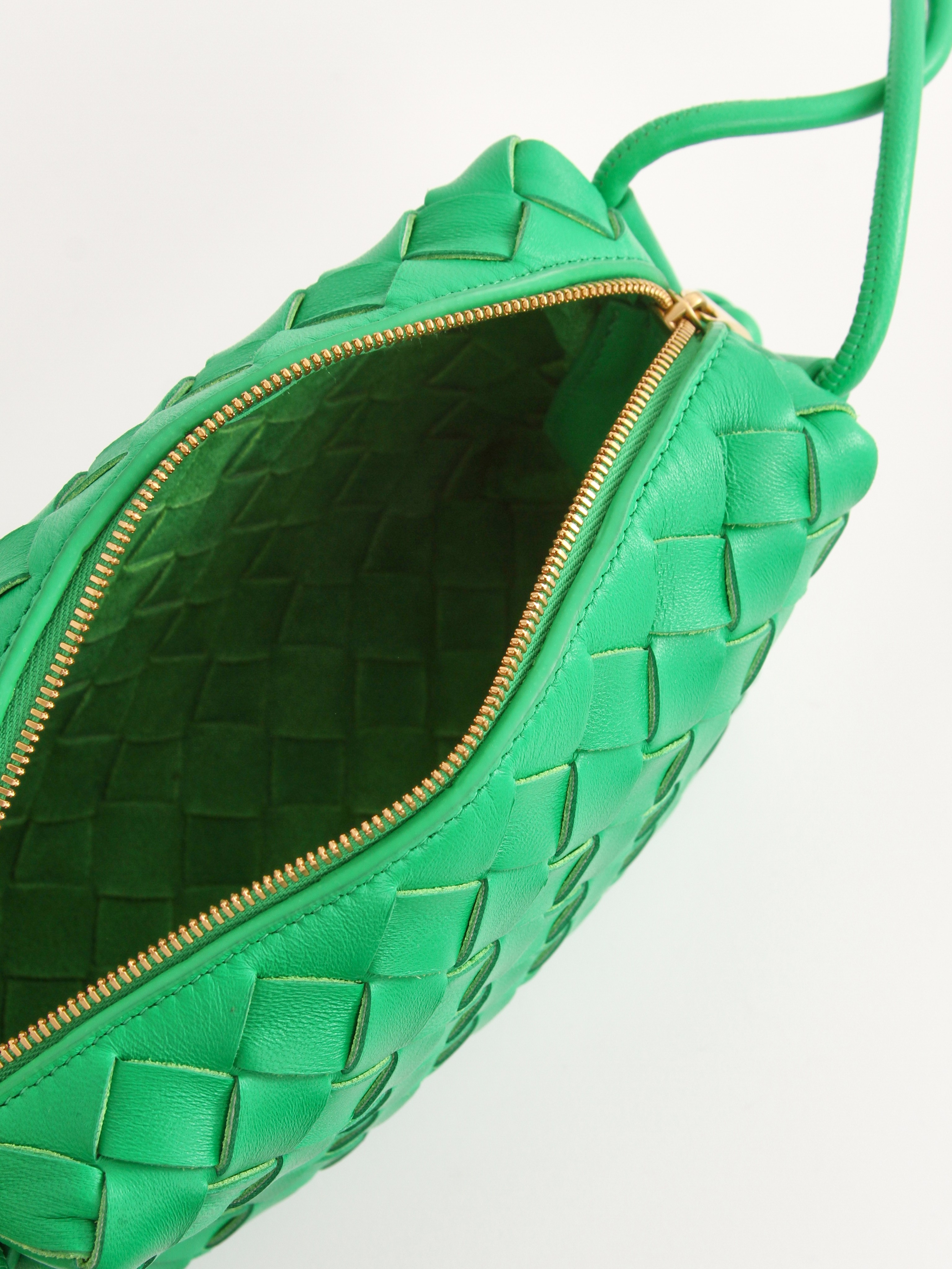 Bottega Veneta Loop 6