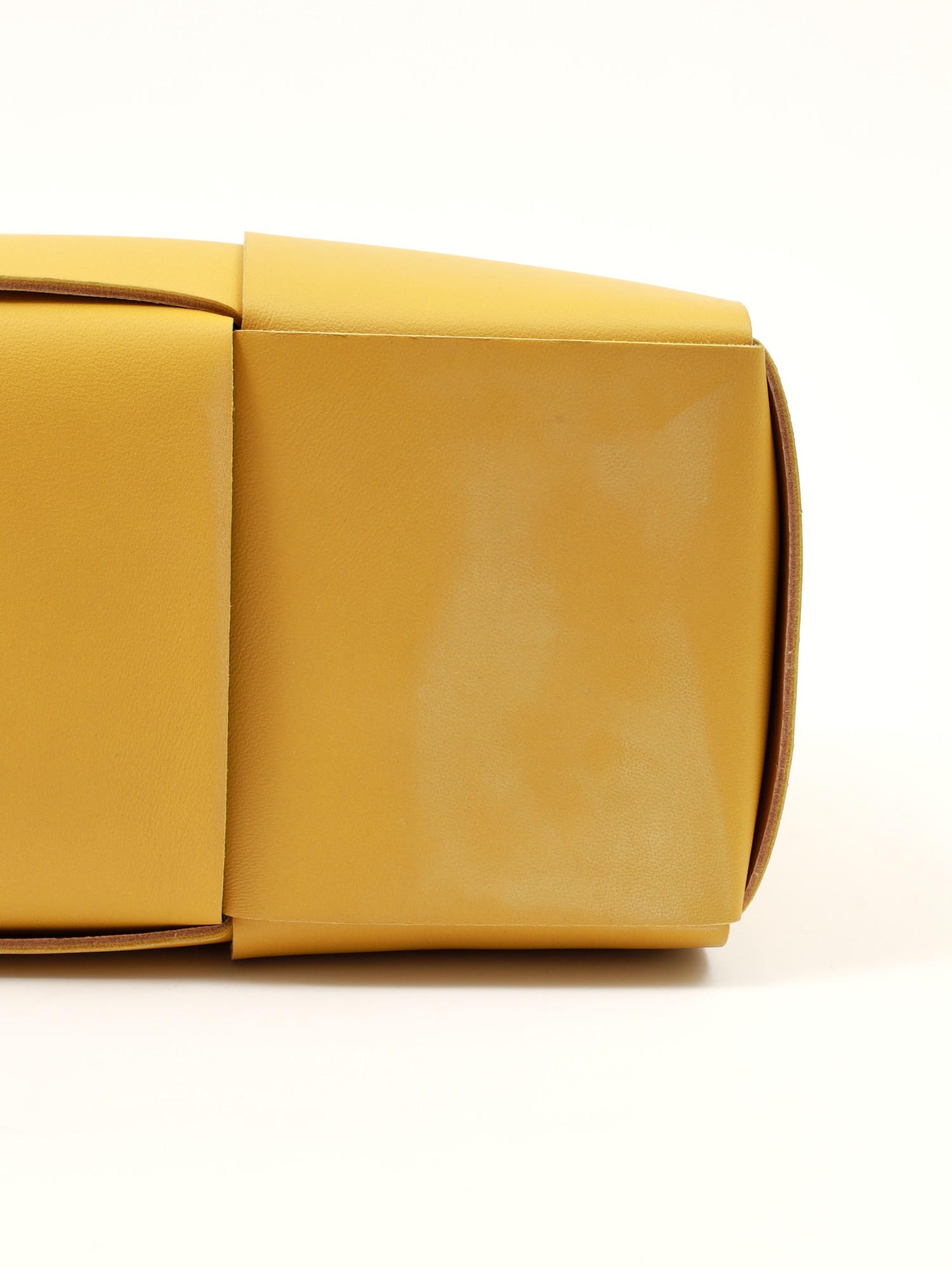 Bottega Veneta Arco 6