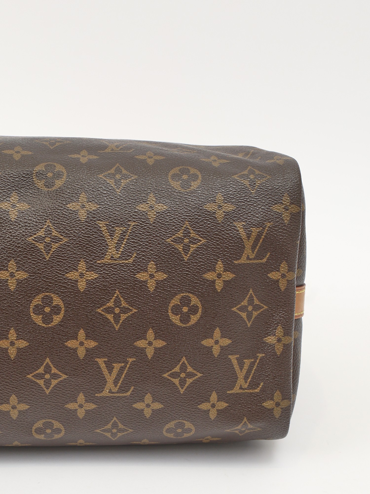 Louis Vuitton Speedy  9