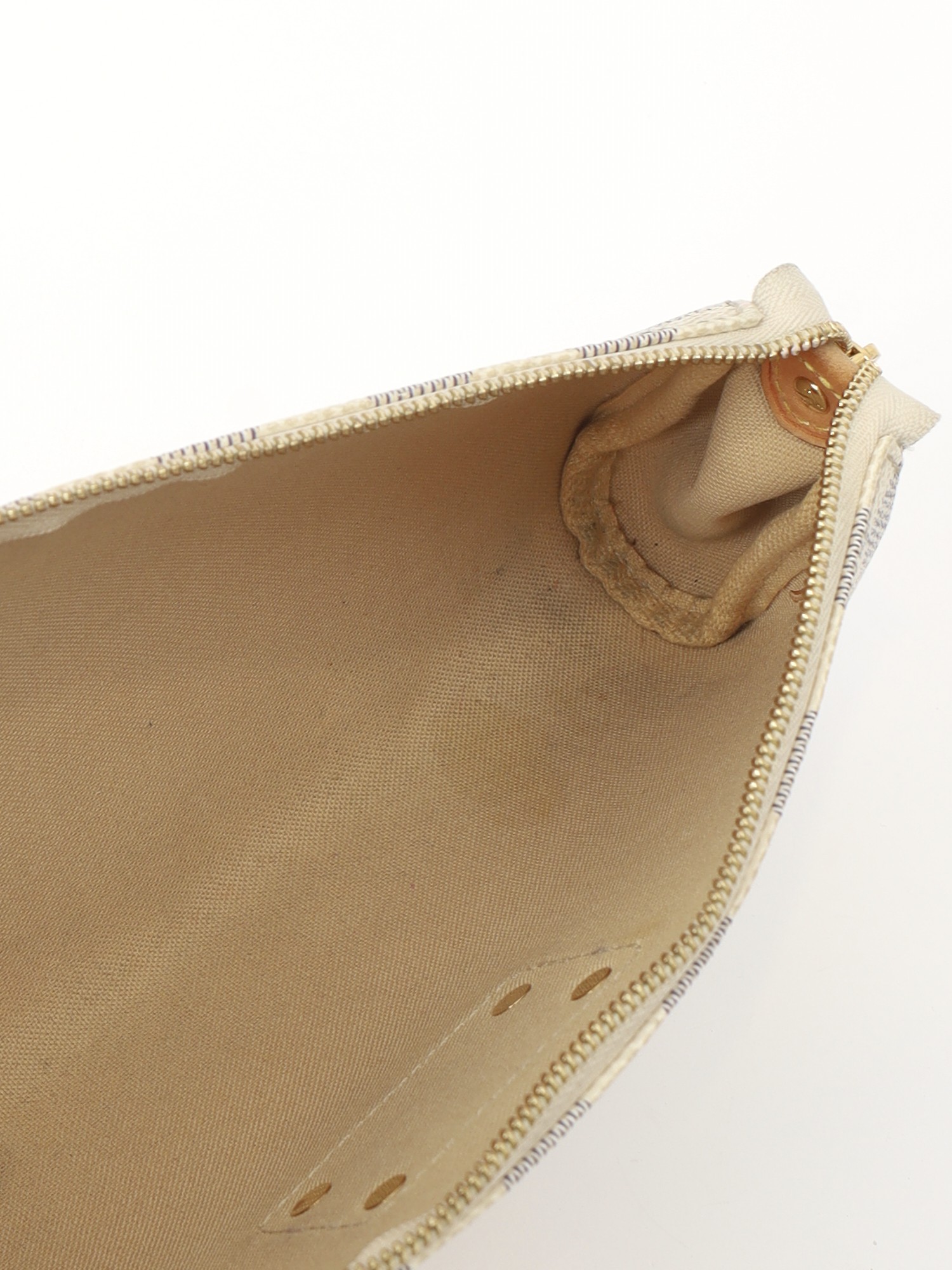 Louis Vuitton Eva 10