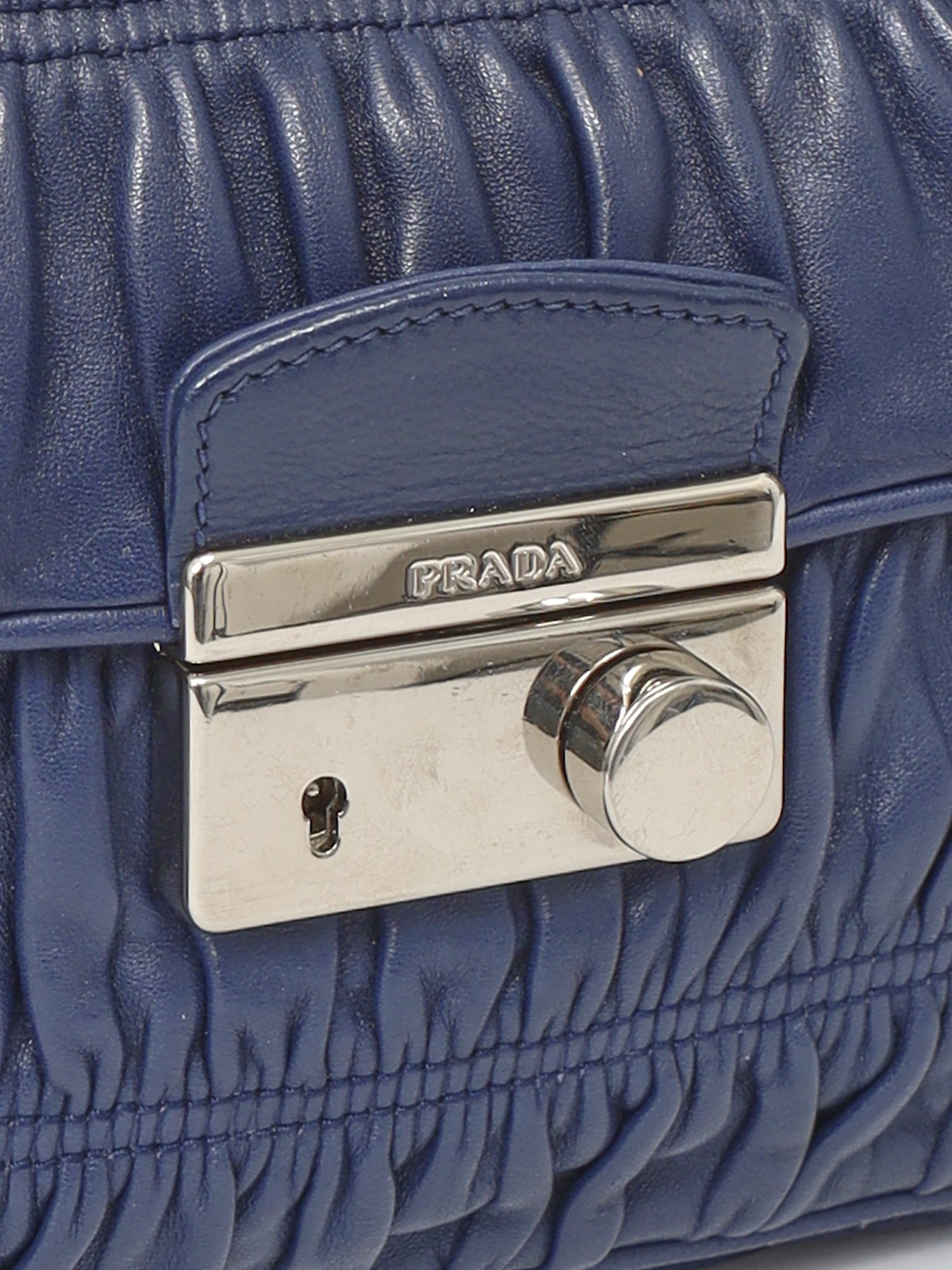 Prada Sound  5