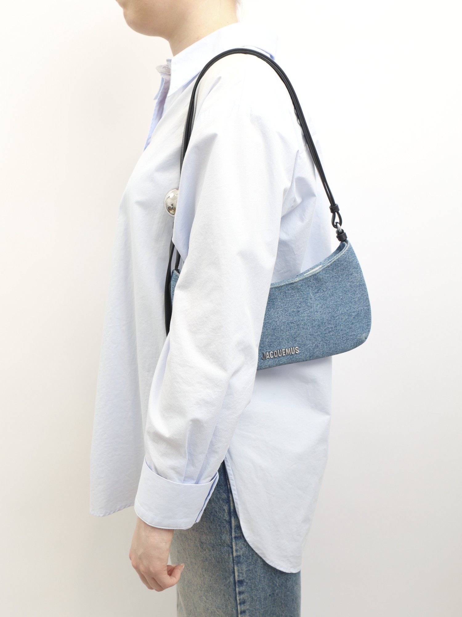 Jacquemus Le Bisou 1