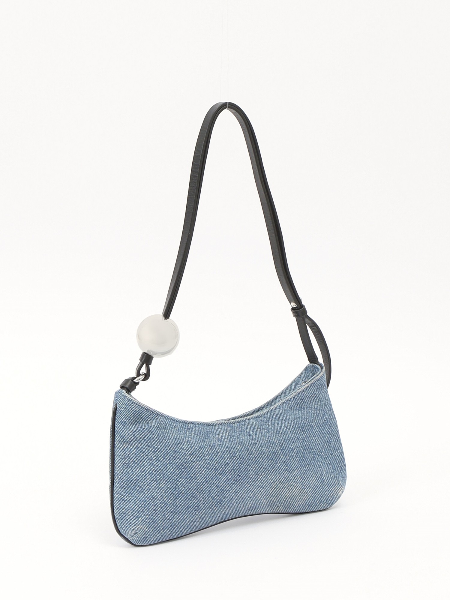 Jacquemus Le Bisou 3