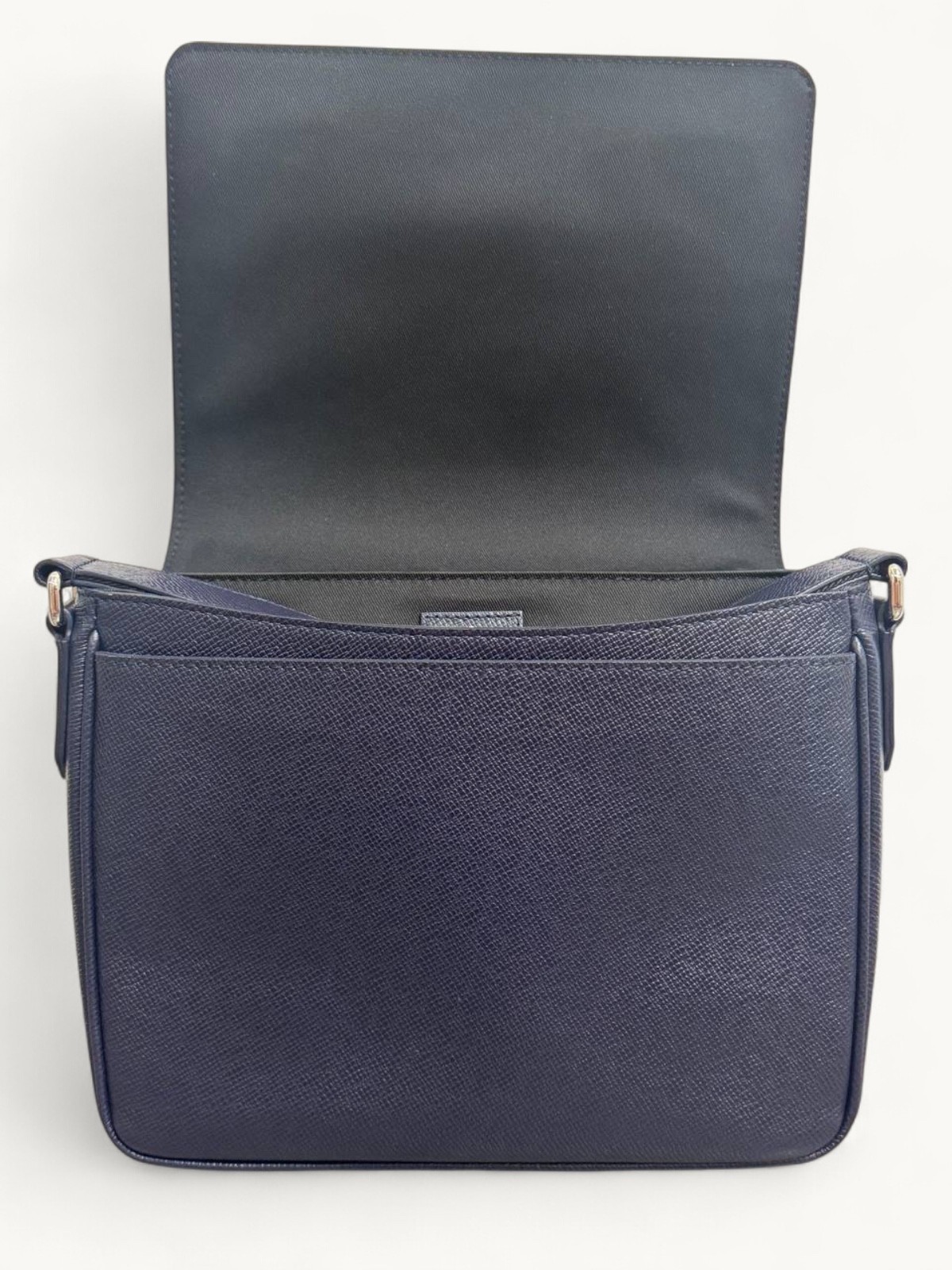 Louis Vuitton District 5