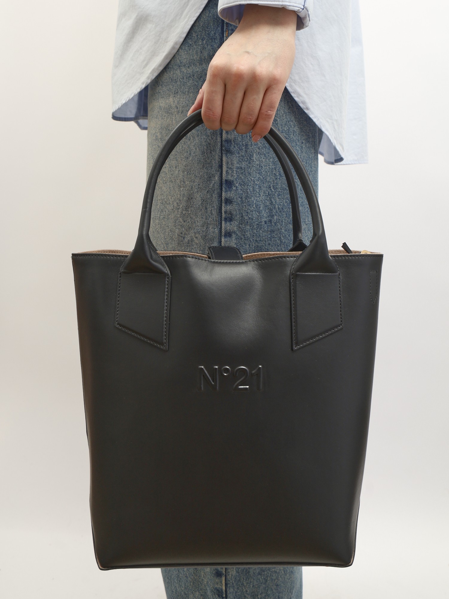 N21 Leather Bag  1
