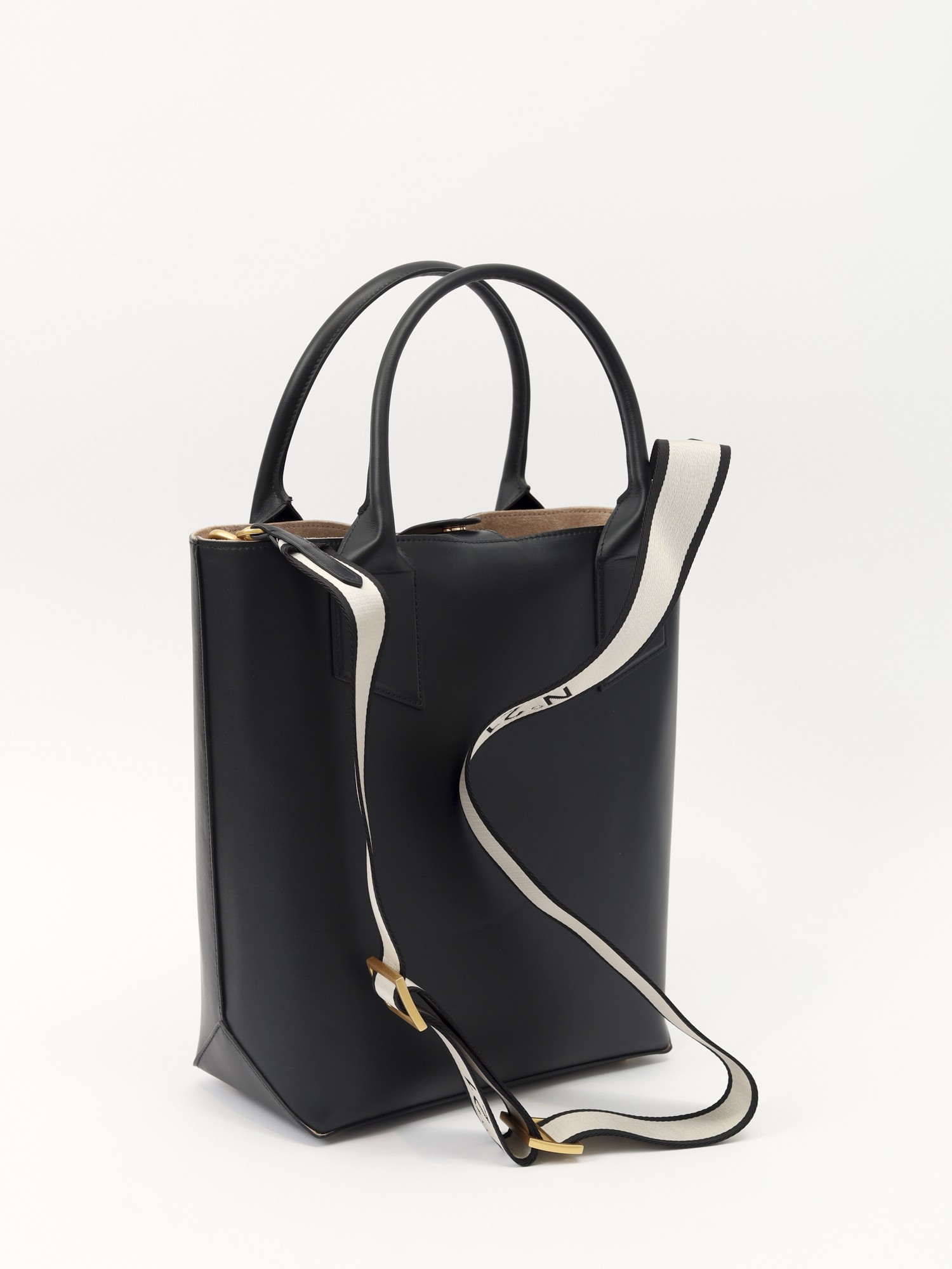 N21 Leather Bag  3