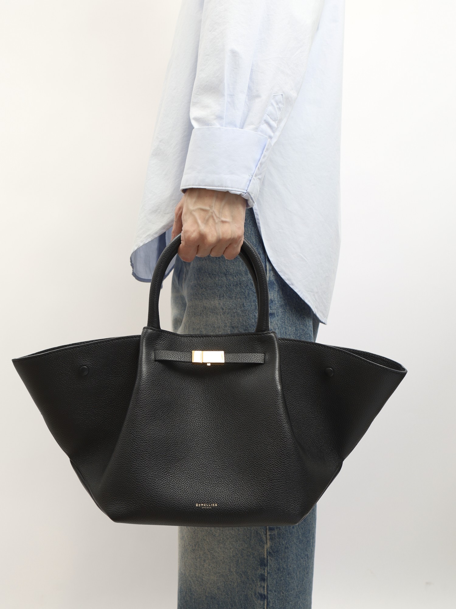 DeMellier The New York 1