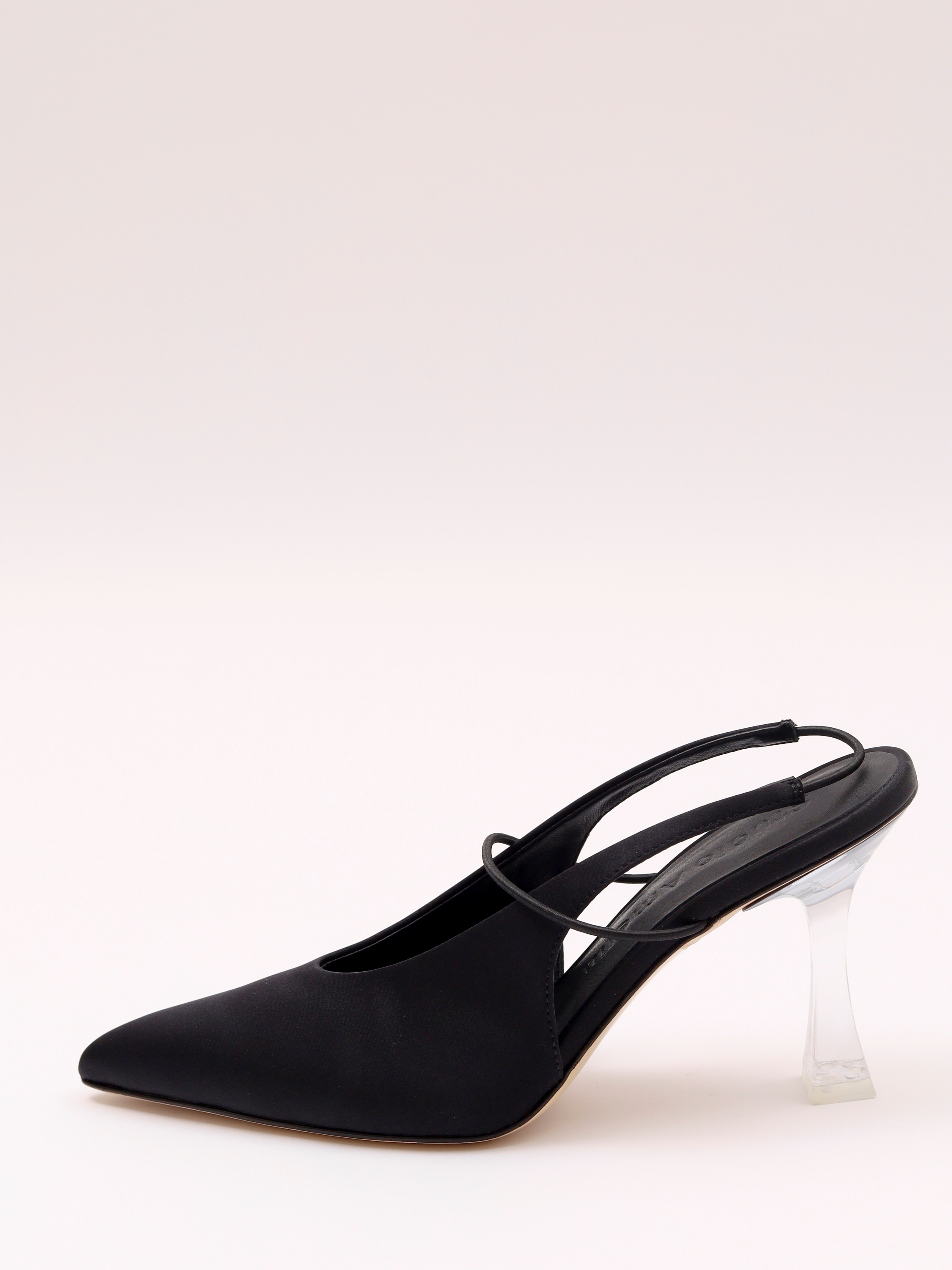 Studio Amelia Mignon 90 40 2