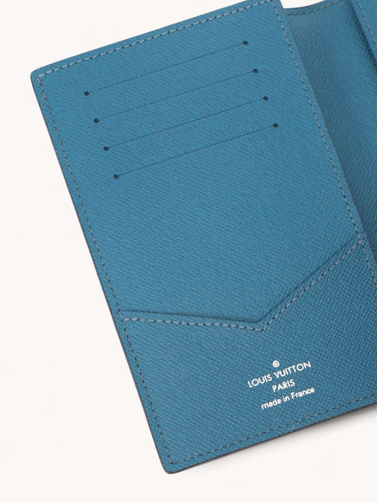 Louis Vuitton Case 4