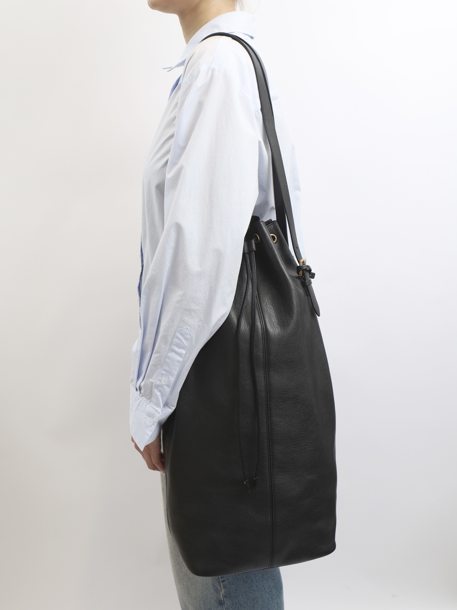 Saint Laurent Riva 1