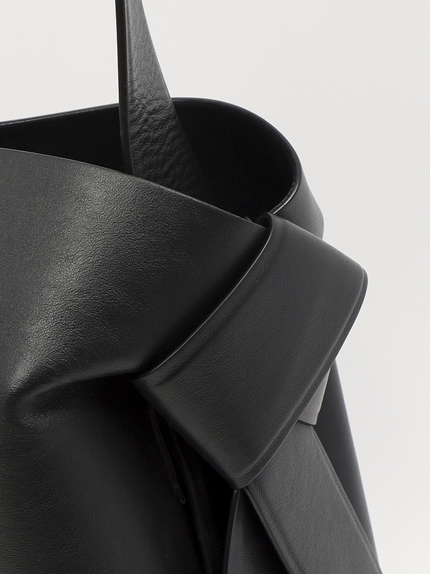 Acne Studios Musubi 6