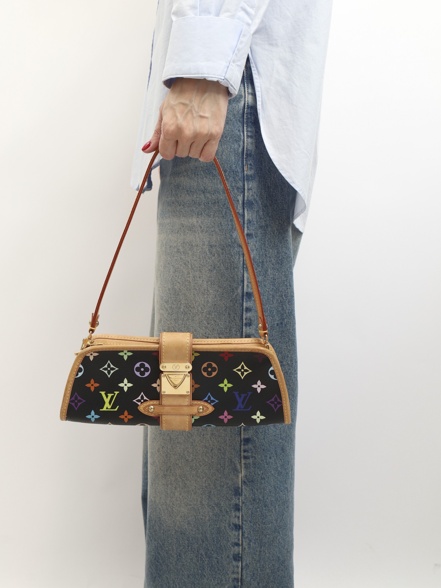 Louis Vuitton Shirley  2