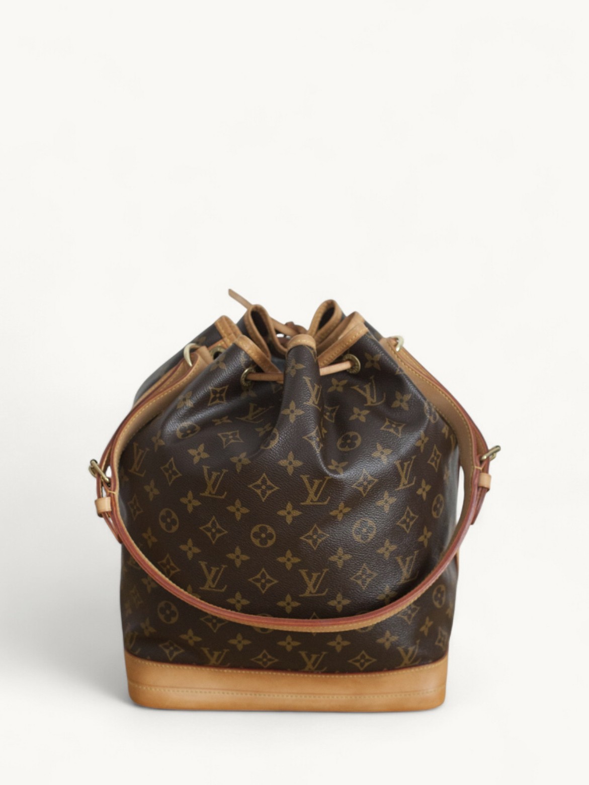 Сумки Louis Vuitton Noe изображение #3