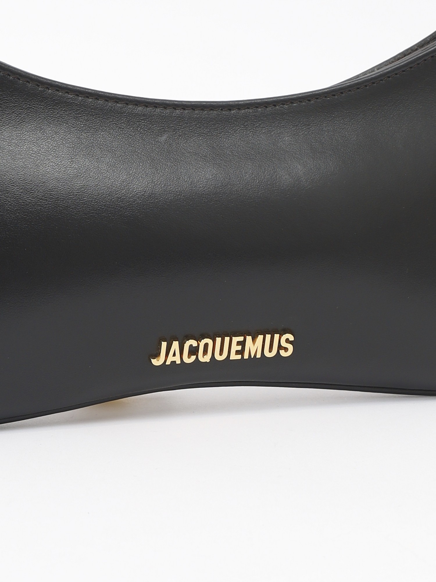Jacquemus Le Bisou 4