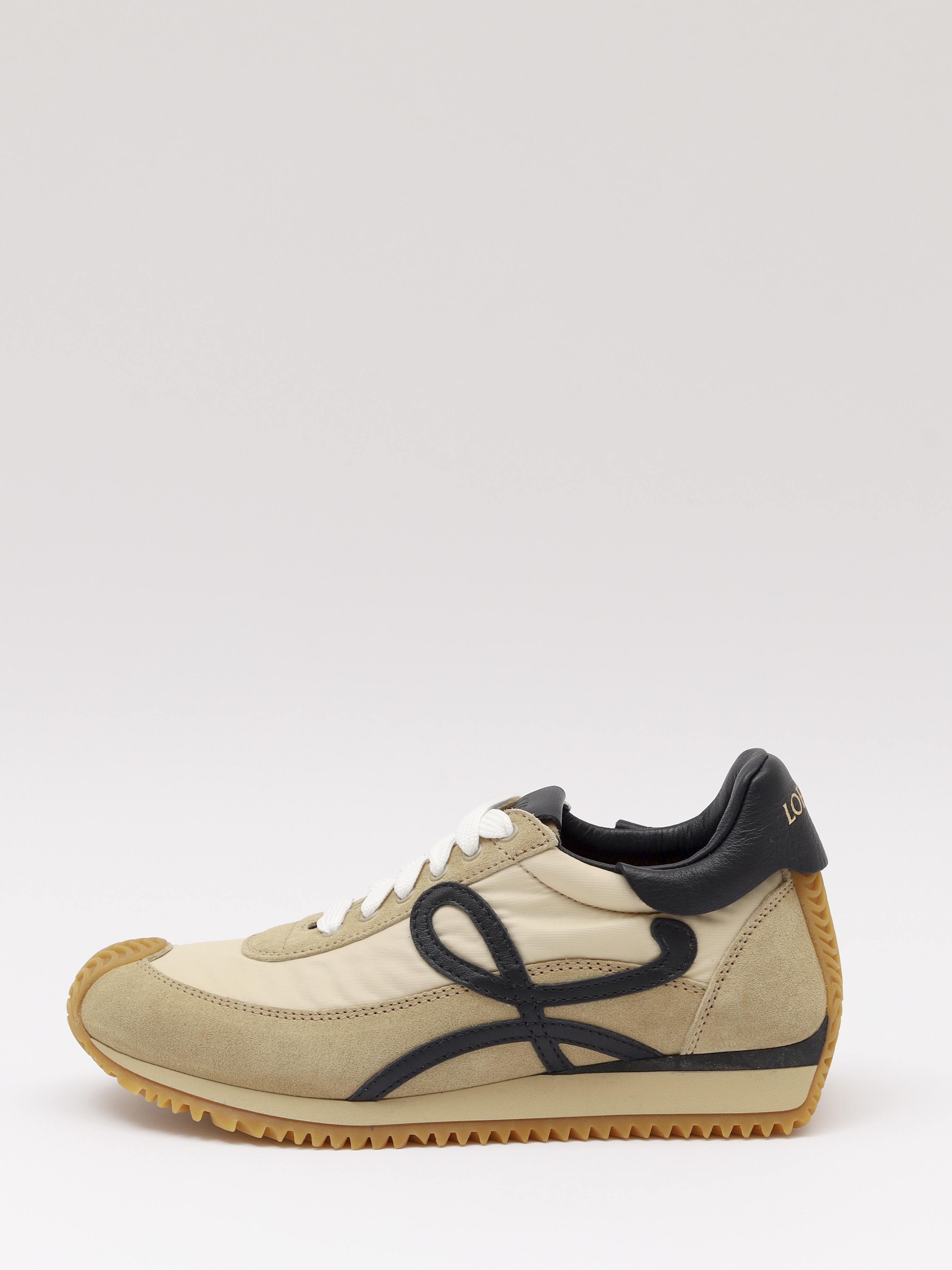 Loewe Flow Runner 39 2