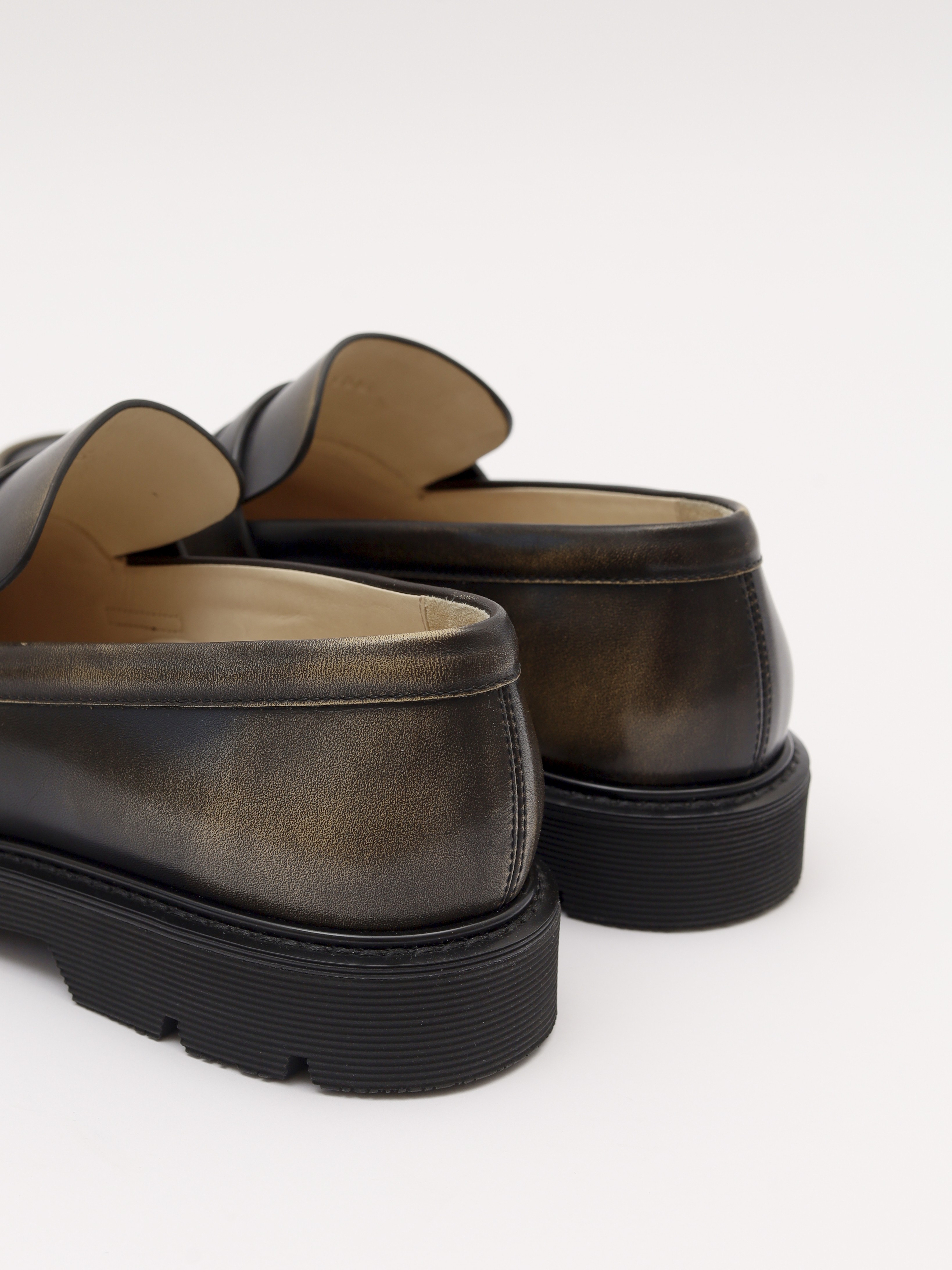 Loewe Blaze 37 9