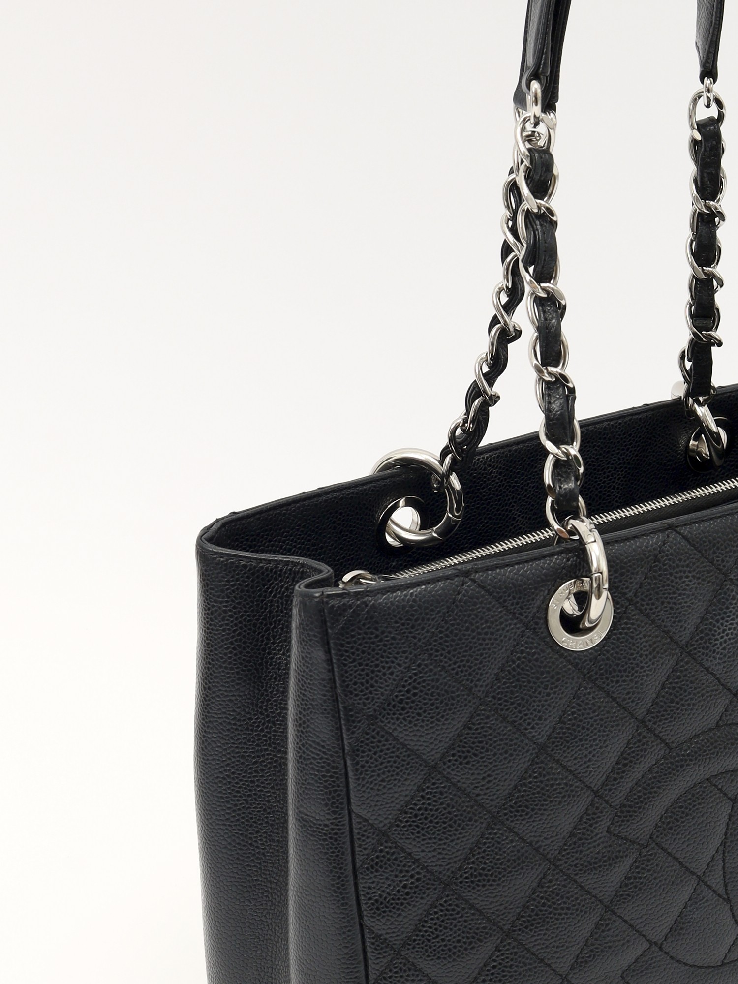 Chanel Grand Shopping 5