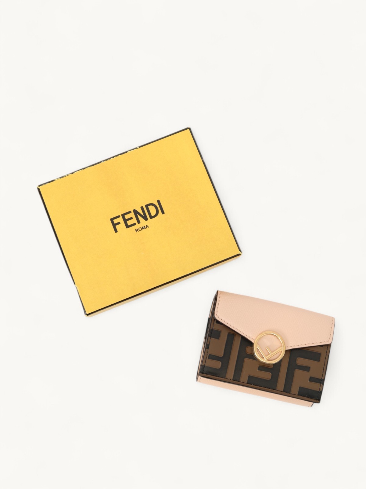 Fendi Wallet  2
