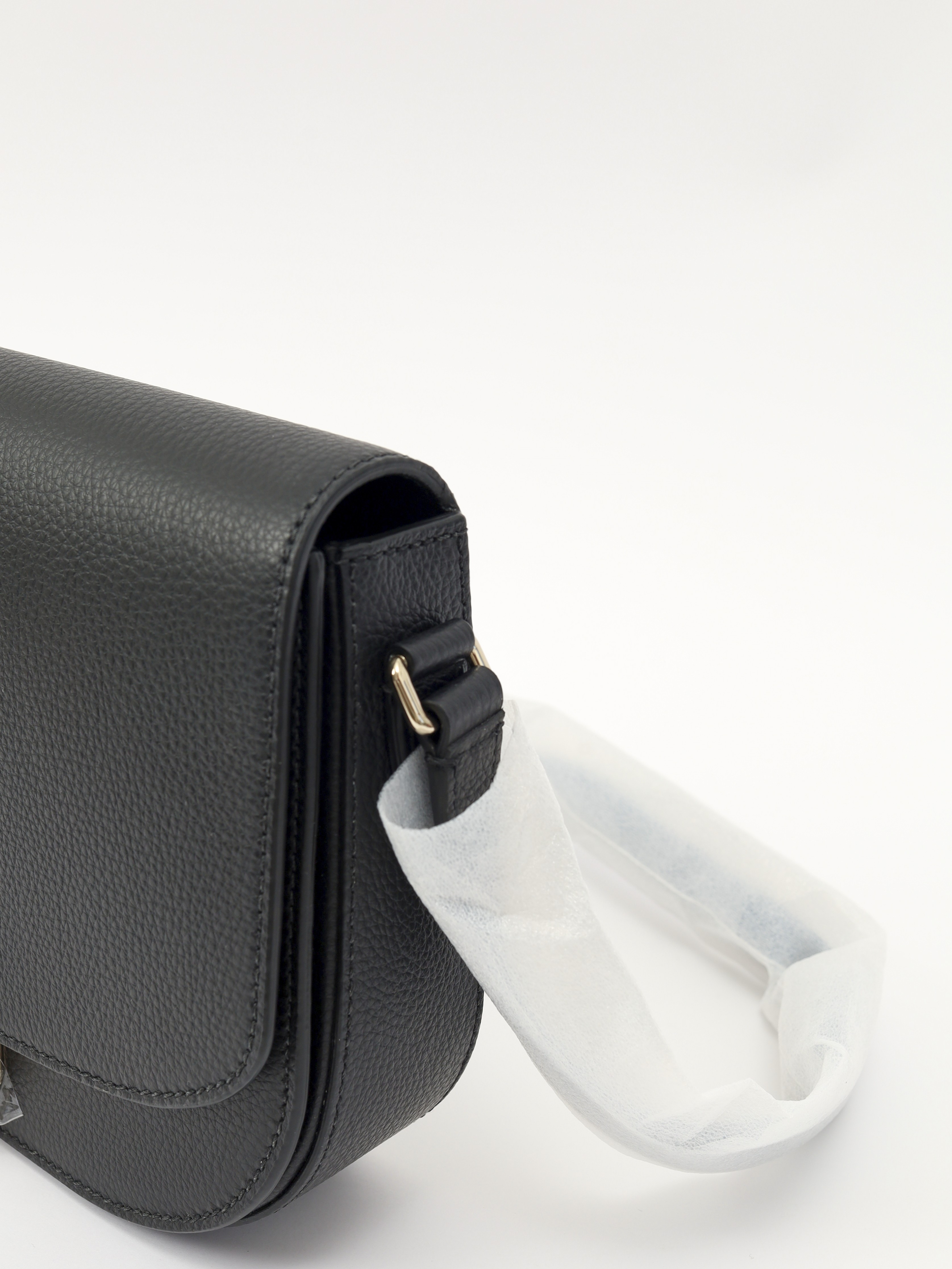 Bally Leather Bag  7