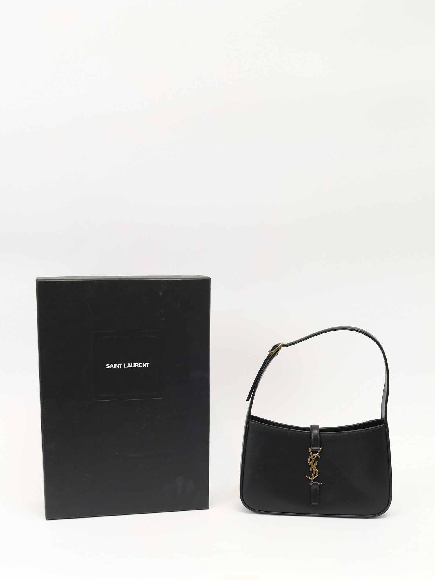 Saint Laurent Le 5 a 7 4