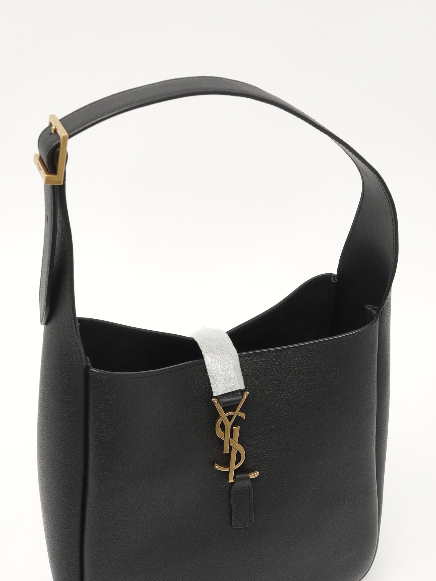 Saint Laurent Le 5 a 7 4