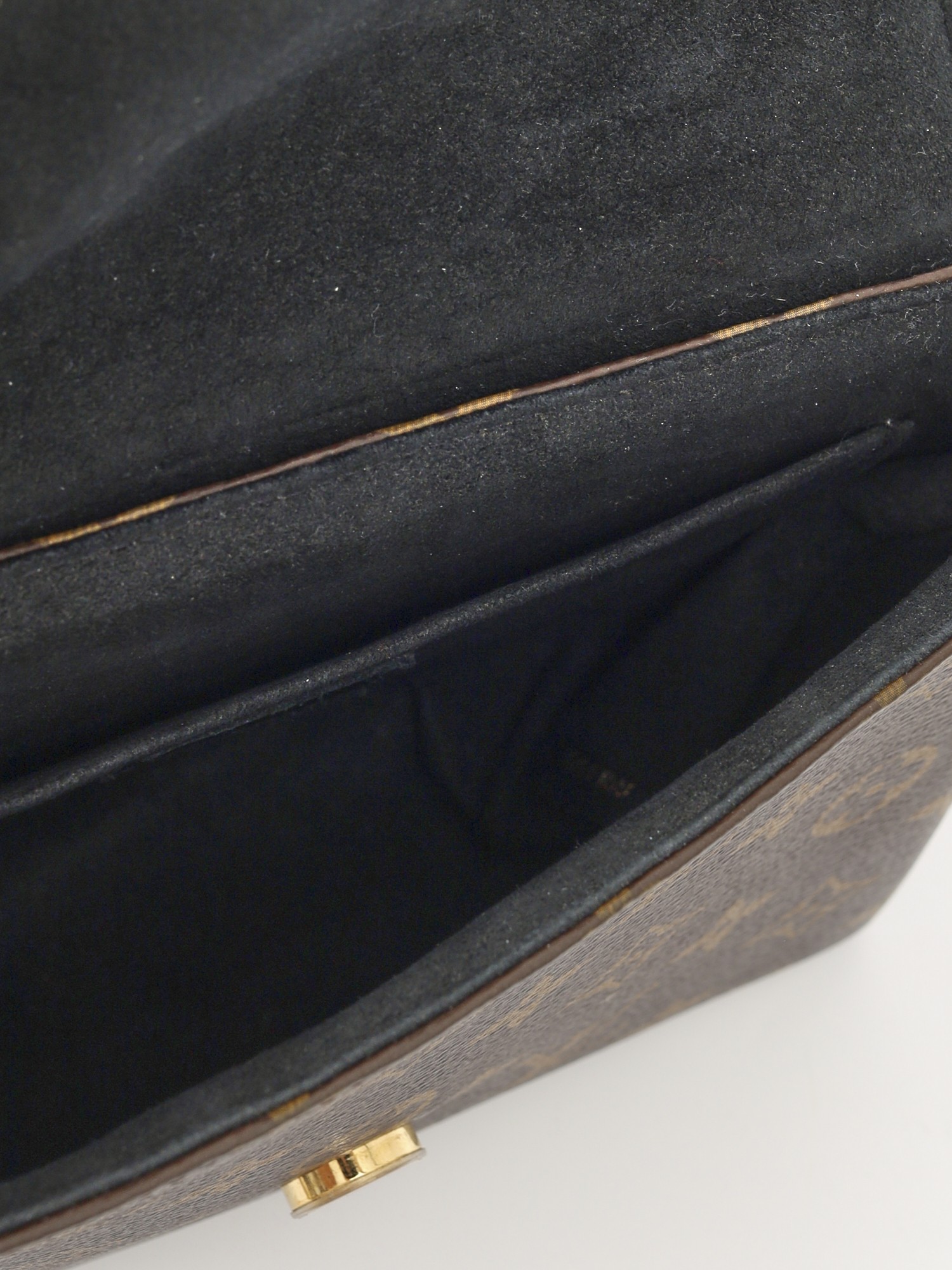 Louis Vuitton Locky 10