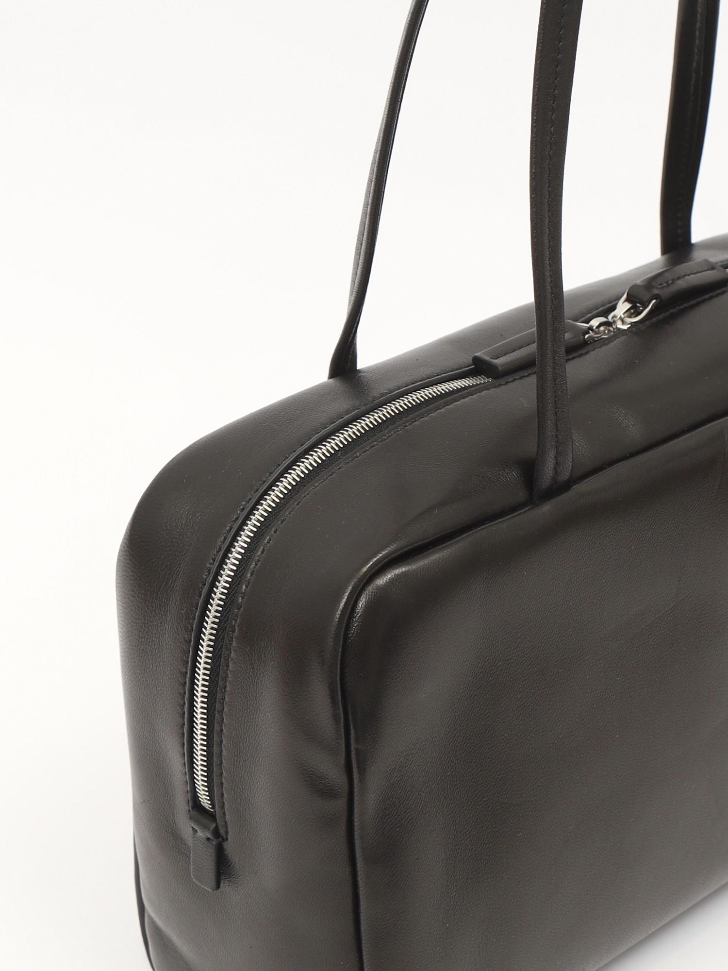 The Row Astra Bowling 4