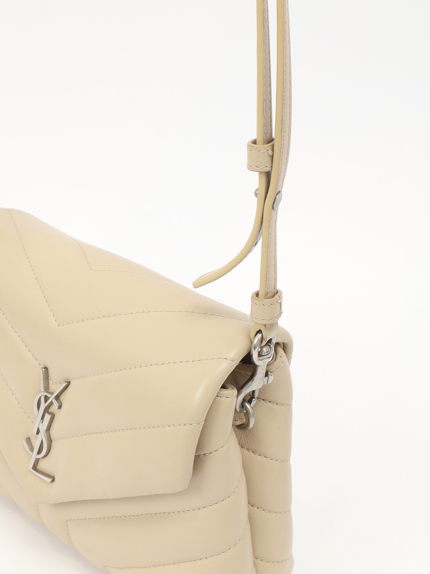 Saint Laurent Loulou 7