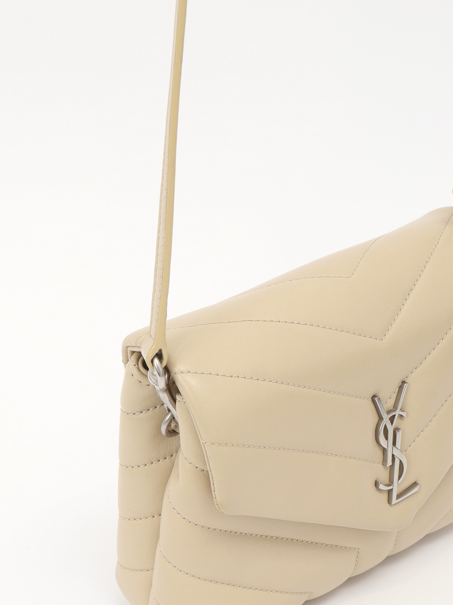 Saint Laurent Loulou 6