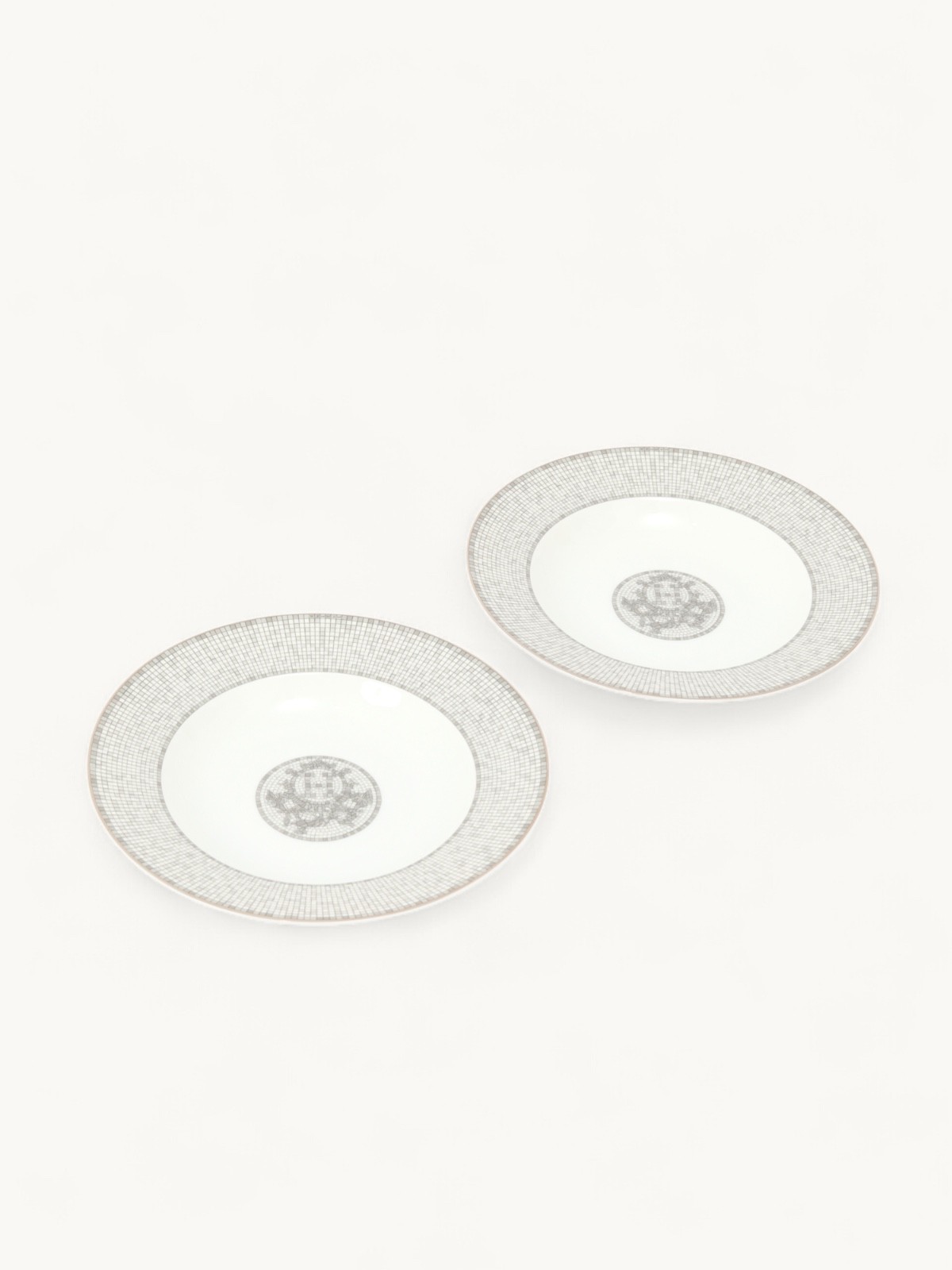 Hermes Set of plates  0