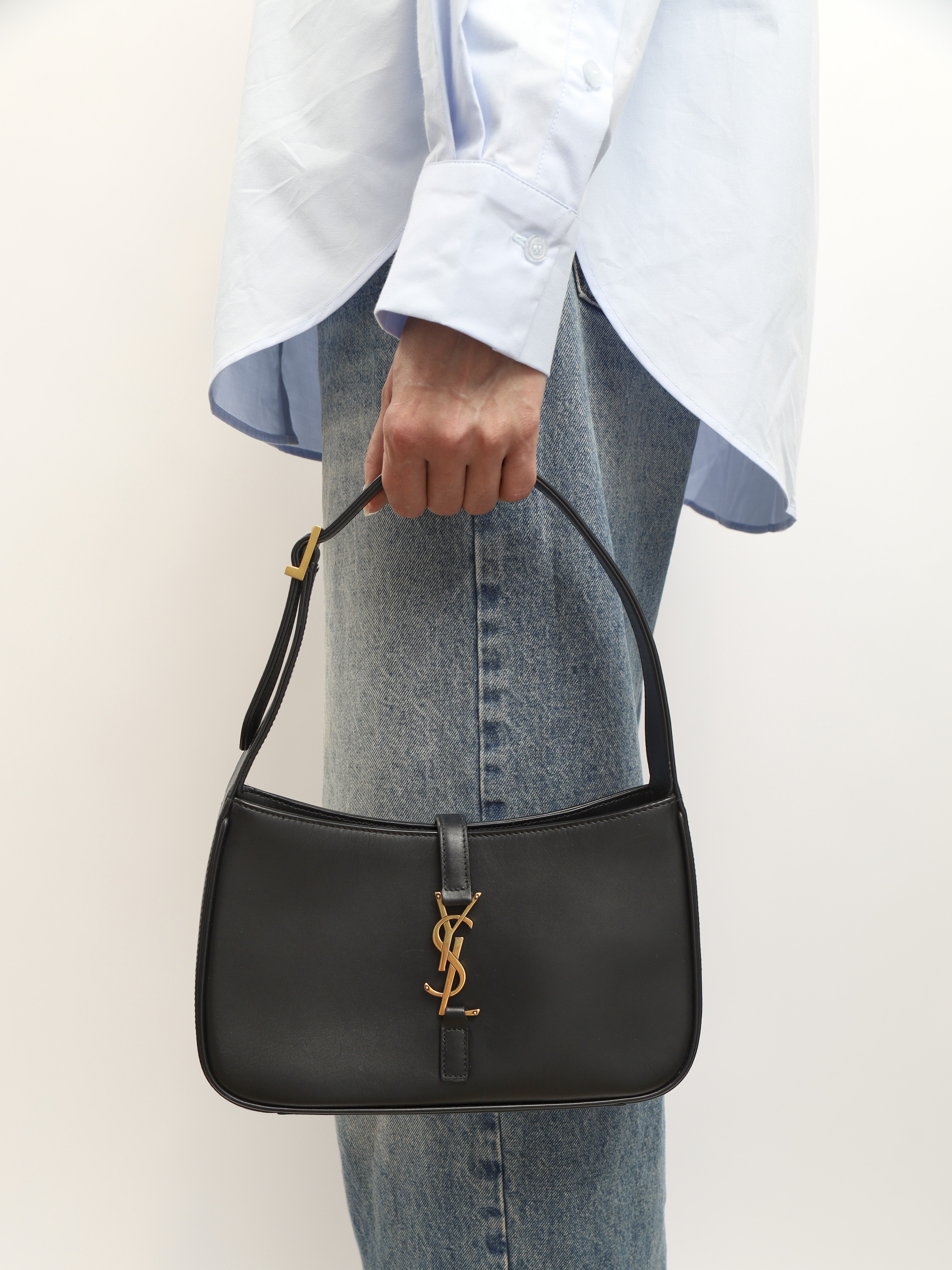 Saint Laurent Le 5 a 7 1